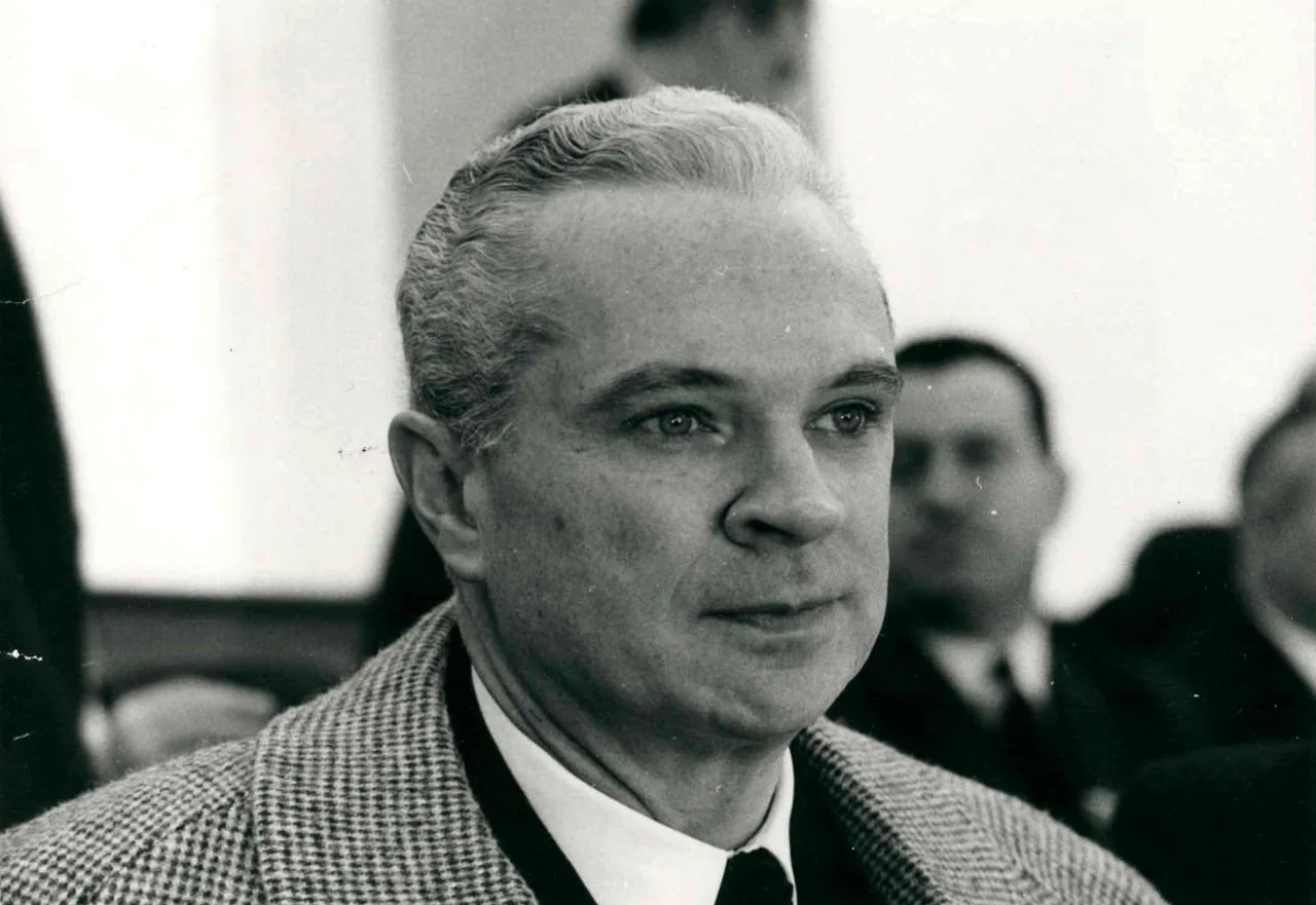 Porträt von Roger Frey (1913–1997) – Gedenkseite