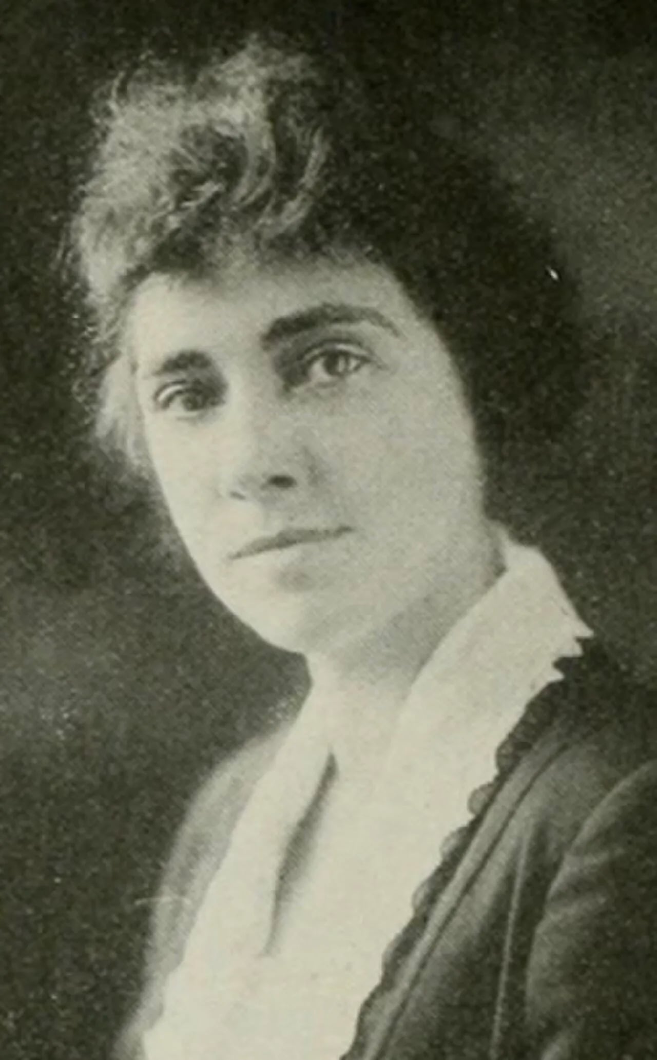 Portrait of Mary deGarmo Bryan (1891–1986) – memorial page