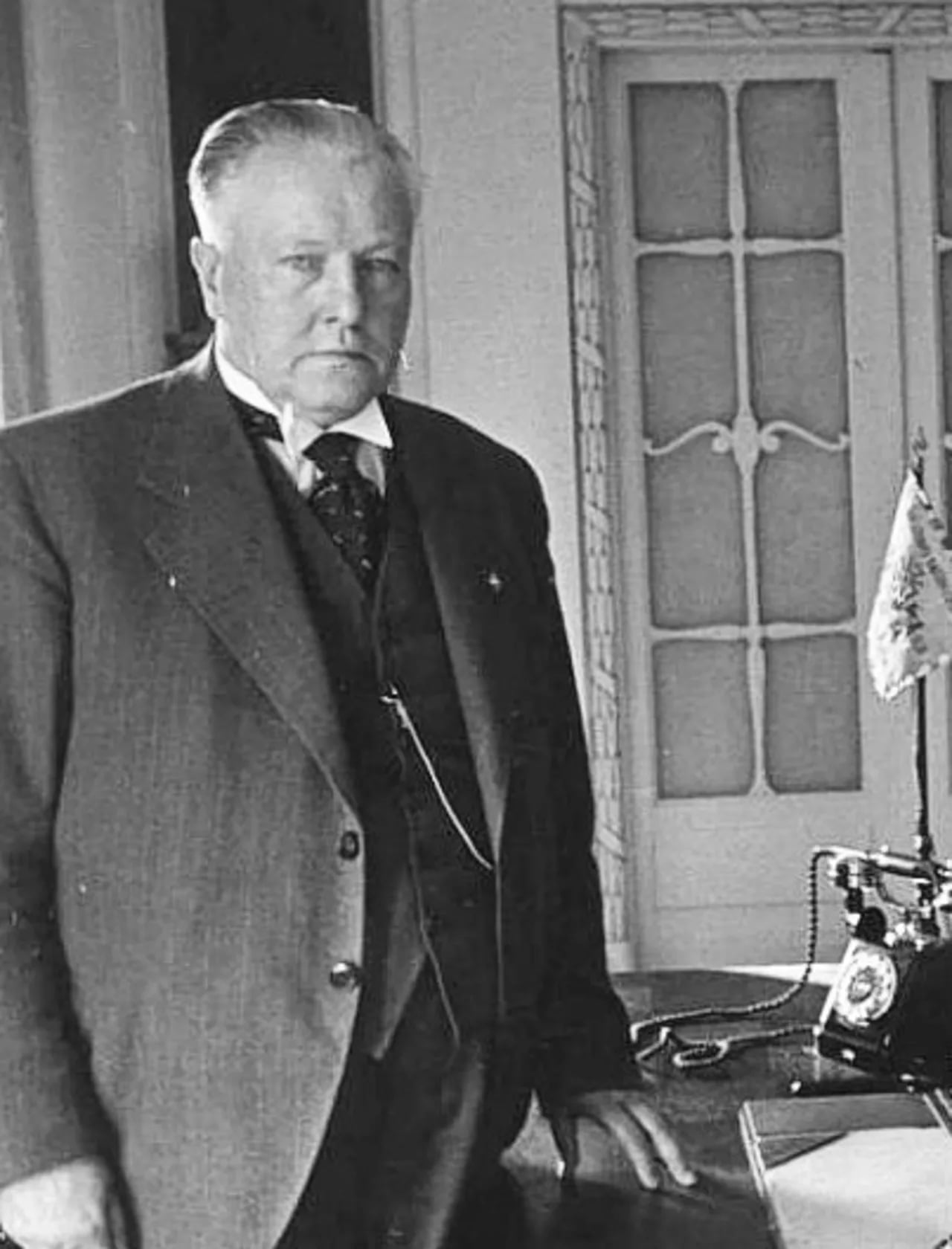 Porträt von Jānis Balodis (1881–1965) – Gedenkseite