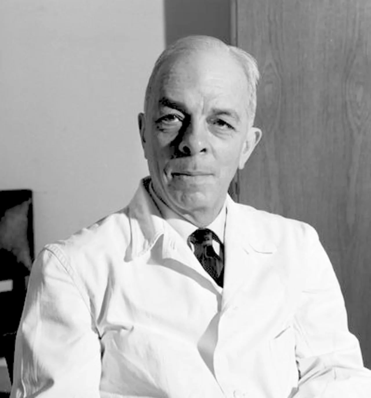 Portrait of Jean Bernard (1907–2006) – memorial page