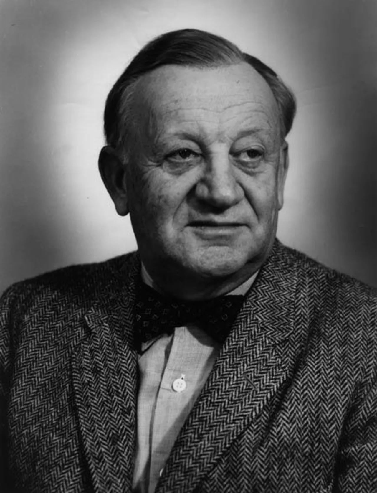 Porträt von Gustaw Andrzej Mokrzycki (1894–1992) – Gedenkseite