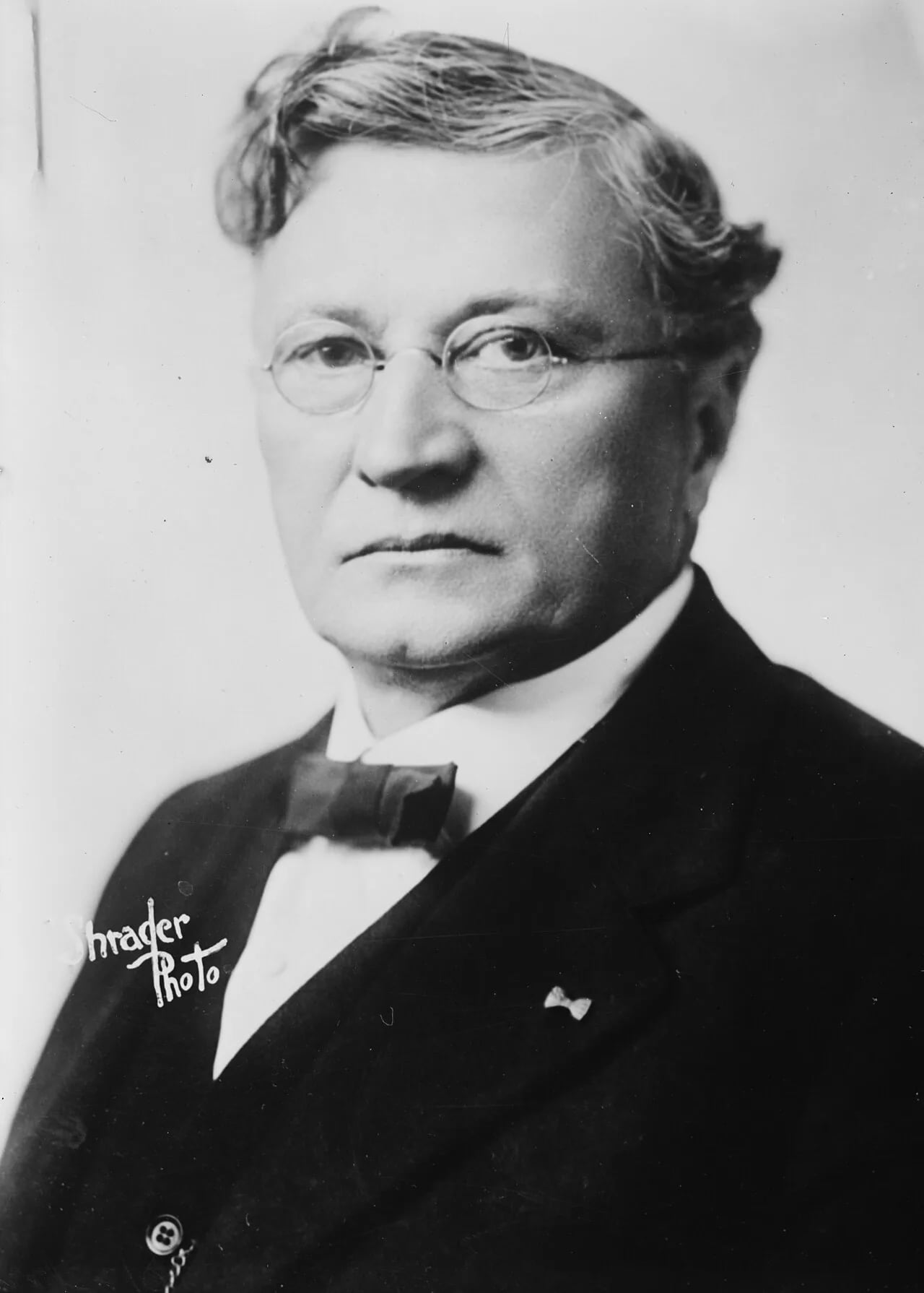 Portrait of Thomas Chipman McRae (1851–1929) – memorial page