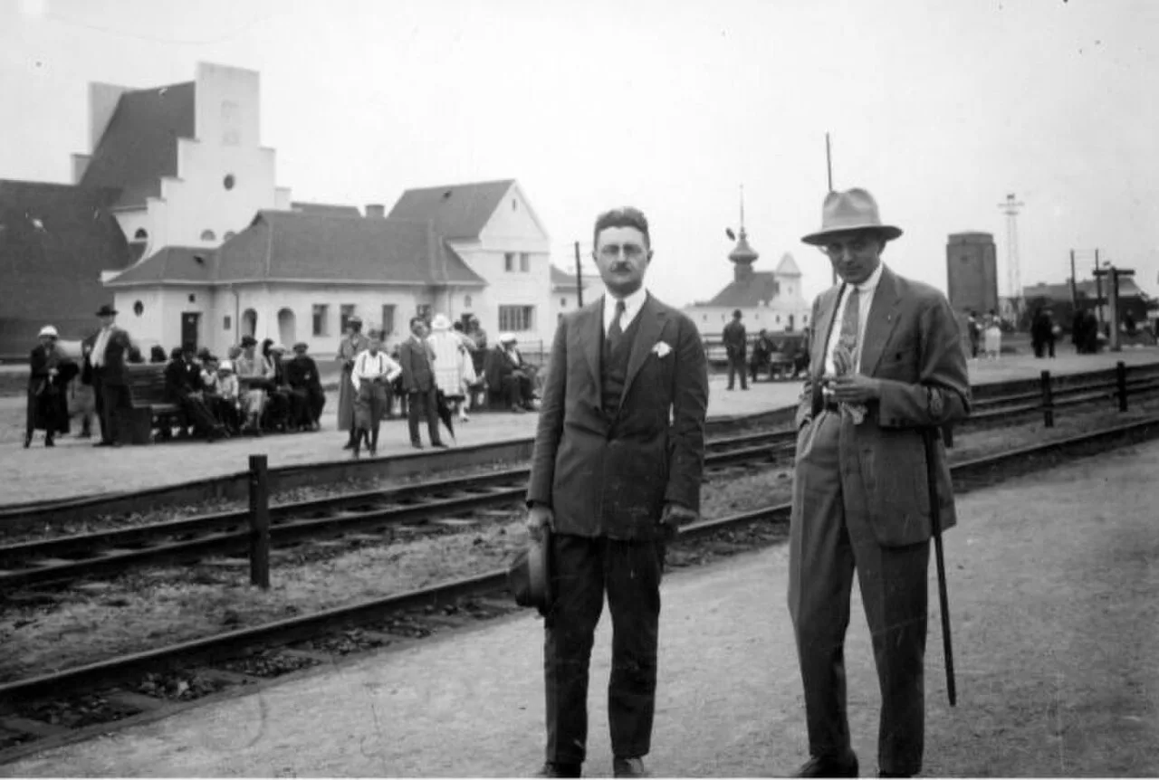 Porträt von Hieronim Wierzyński (1884–1943) – Gedenkseite