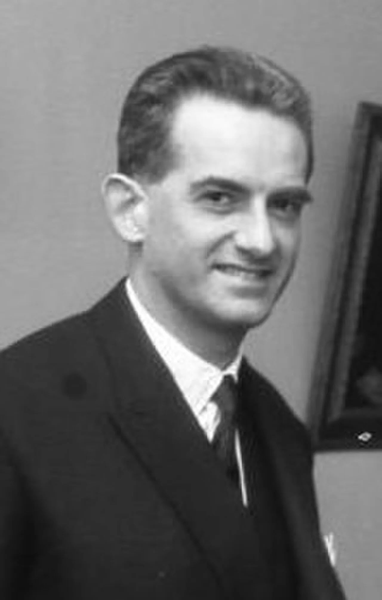 Portrait of Alain Peyrefitte (1925–1999) – memorial page