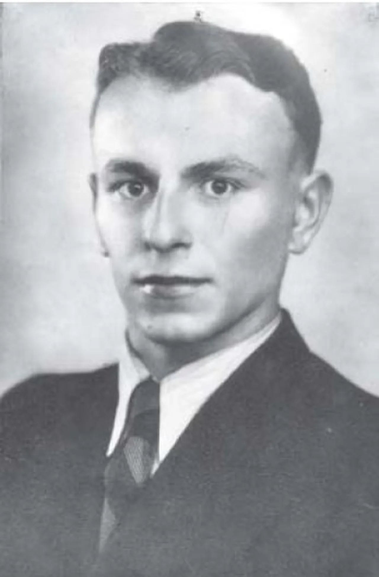 Portrait of Roman Hrobelskyj (1919–1949) – memorial page