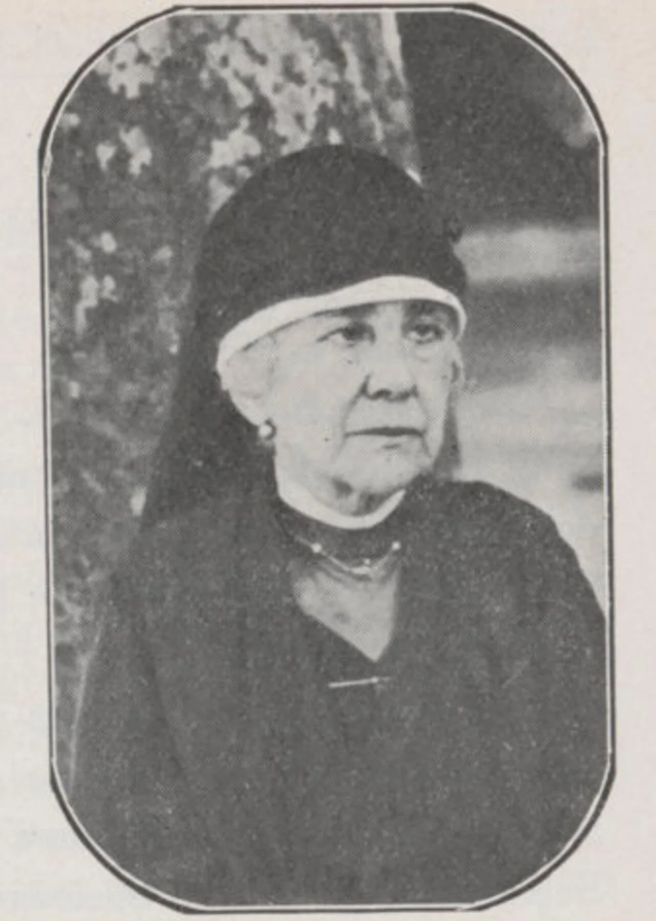 Portrait of Isidra Quesada y Gutiérrez de los Ríos (1851–1941) – memorial page