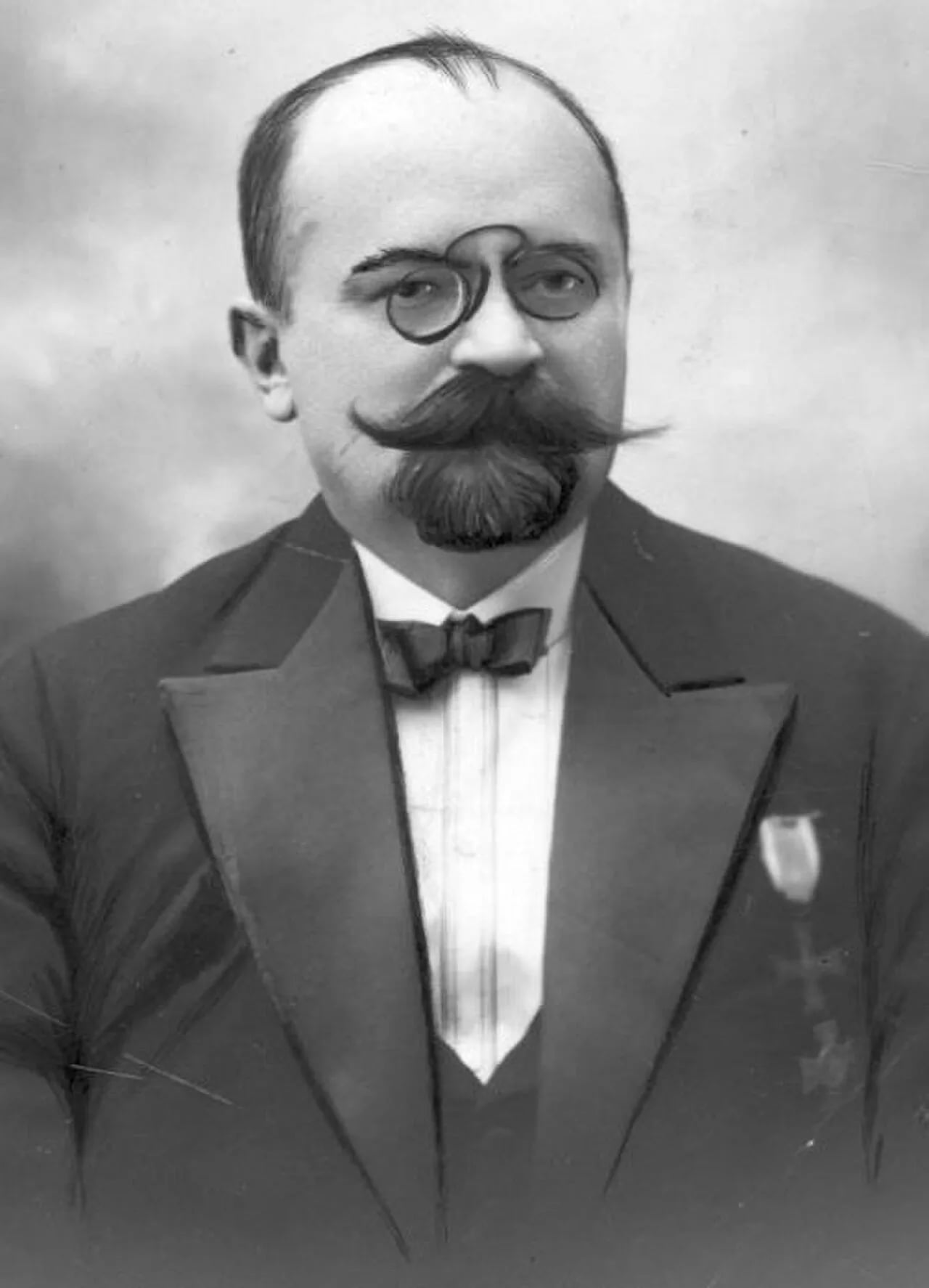 Portrait of Romuald Jarmułowicz (1877–1944) – memorial page