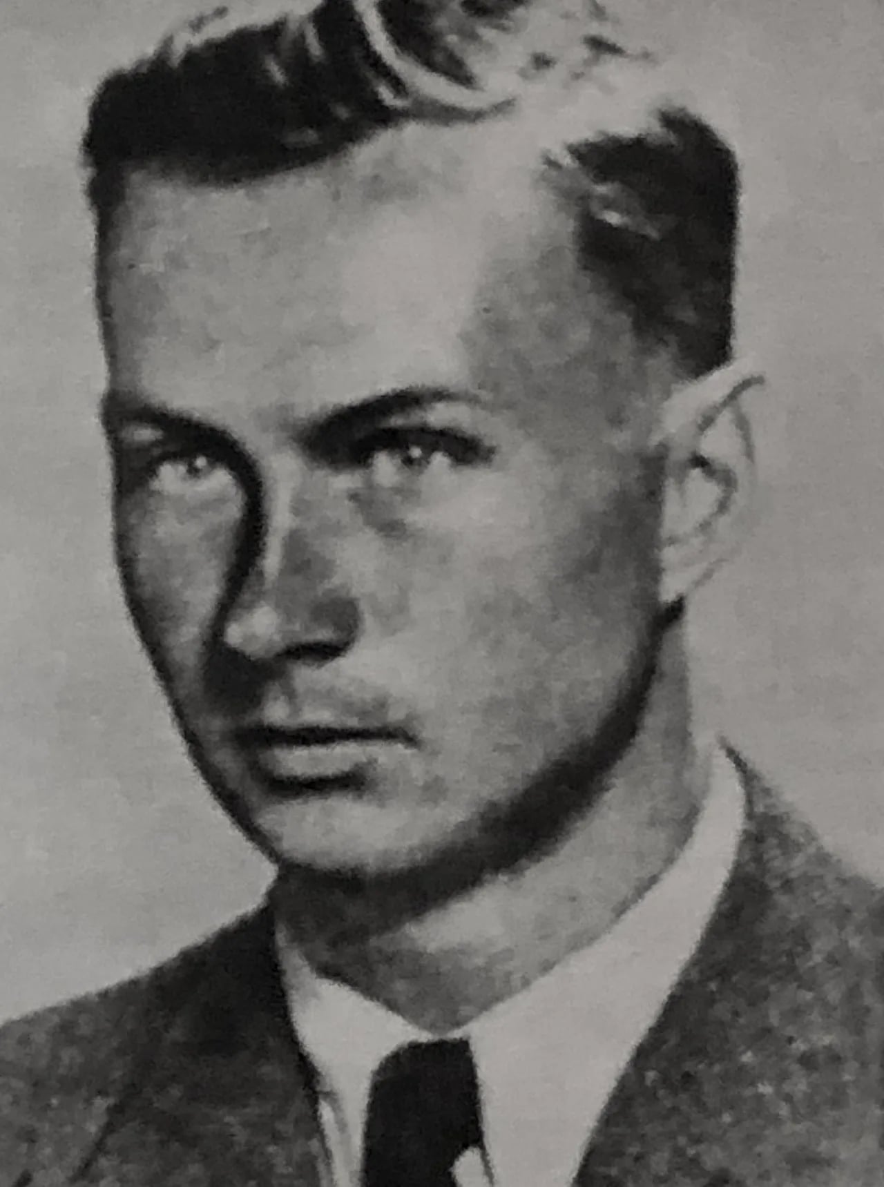 Portrait of Stanisław Nowicki (1913–1944) – memorial page