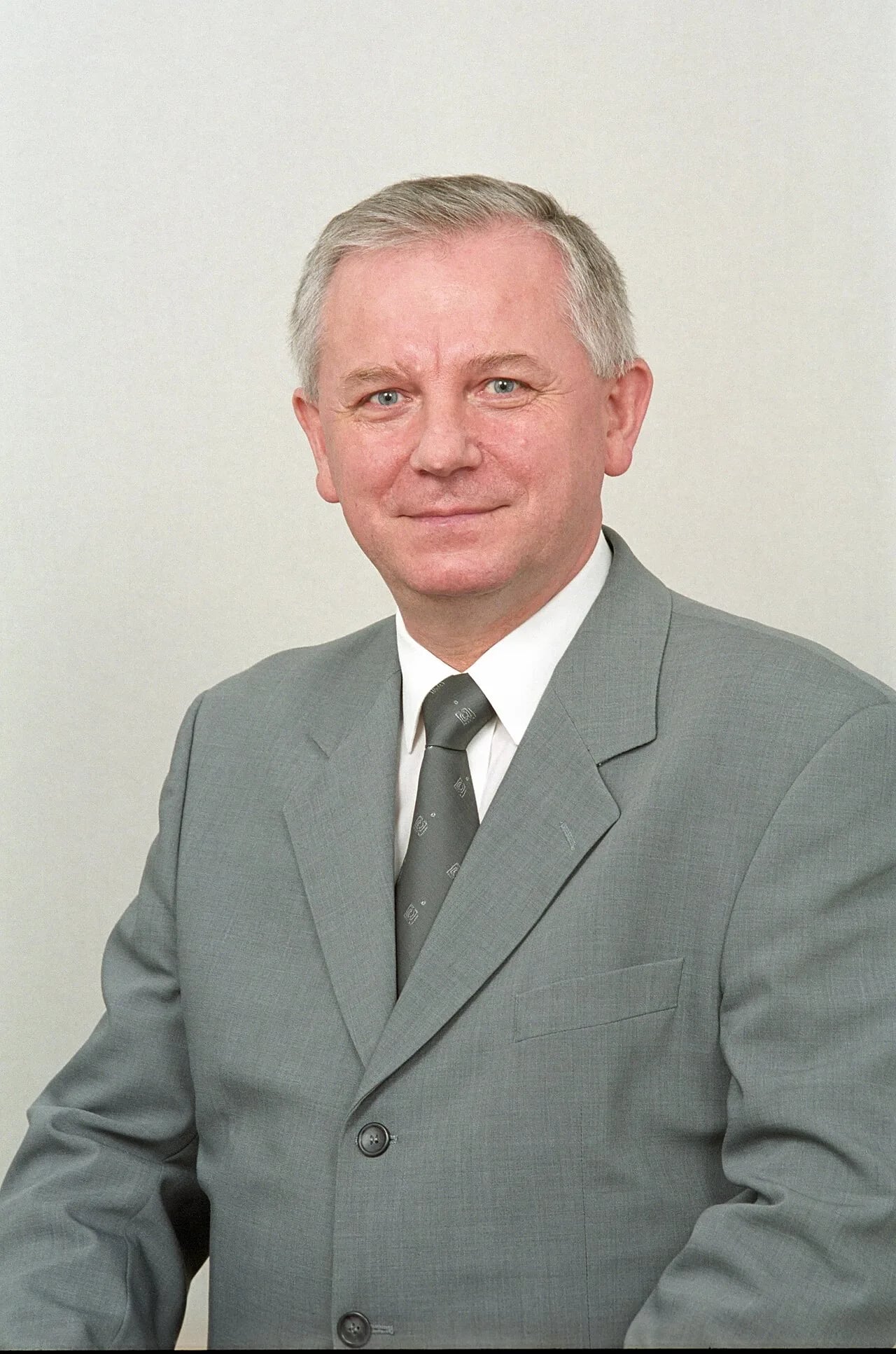 Portrait of Tadeusz Rzemykowski (1946–2022) – memorial page