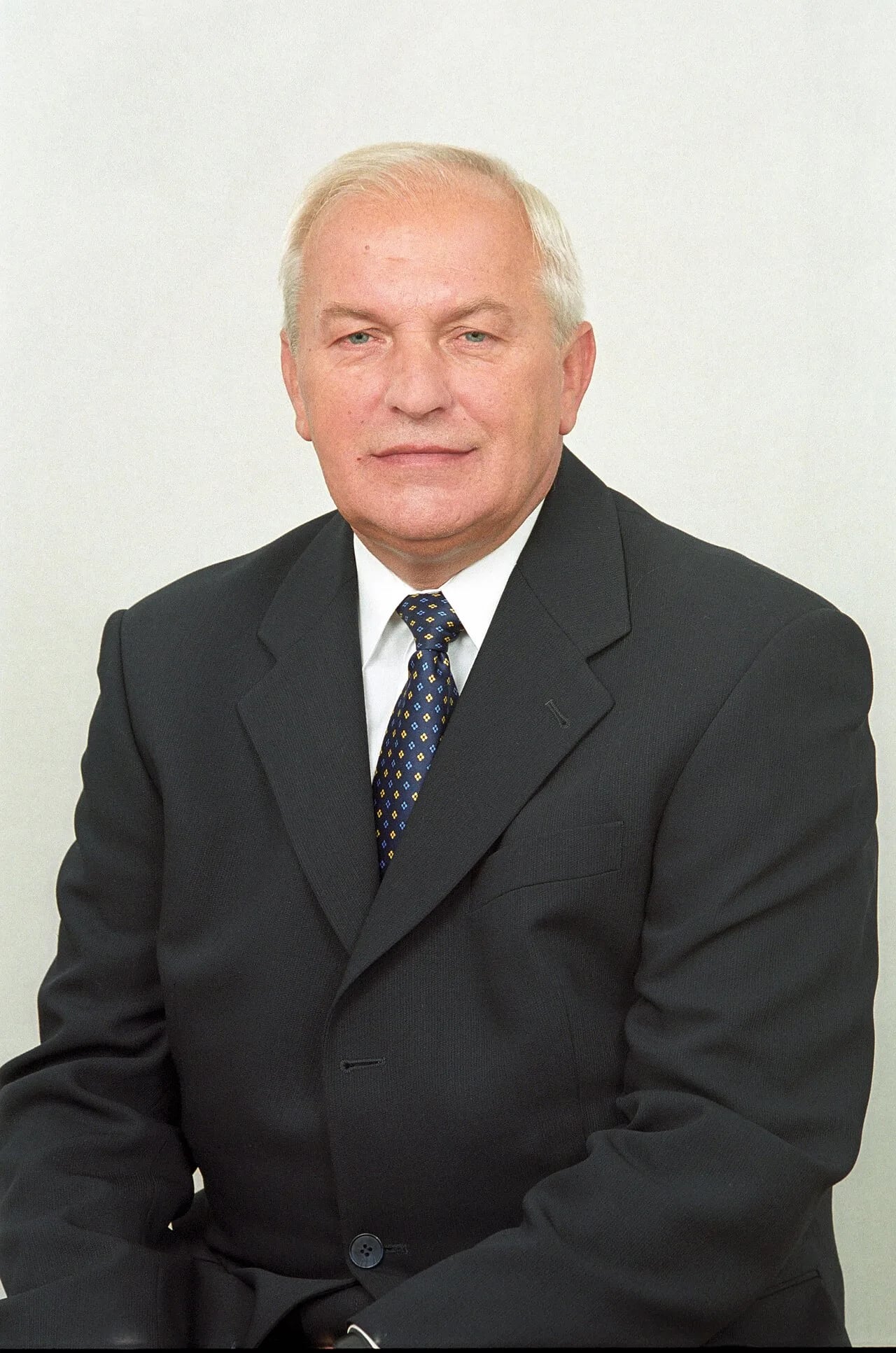 Portrait of Tadeusz Wnuk (1945–2018) – memorial page