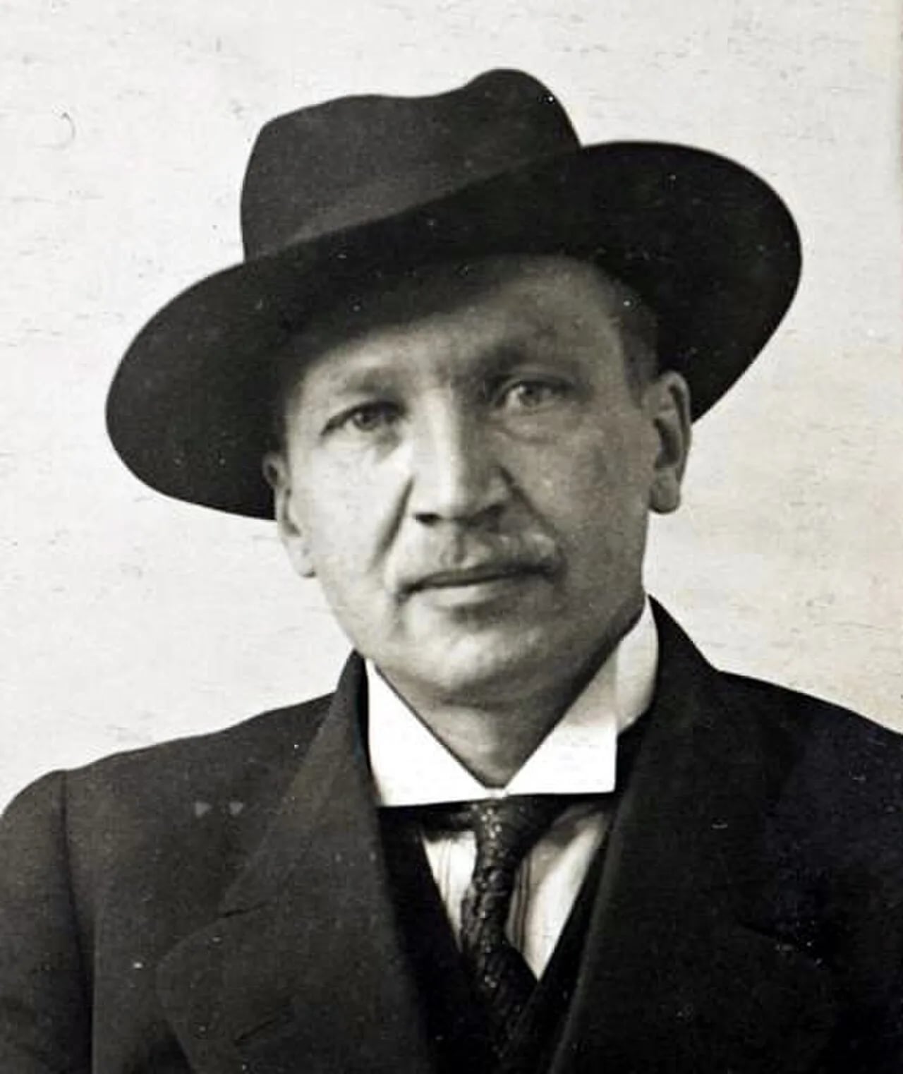 Porträt von Kullervo Manner (1880–1939) – Gedenkseite