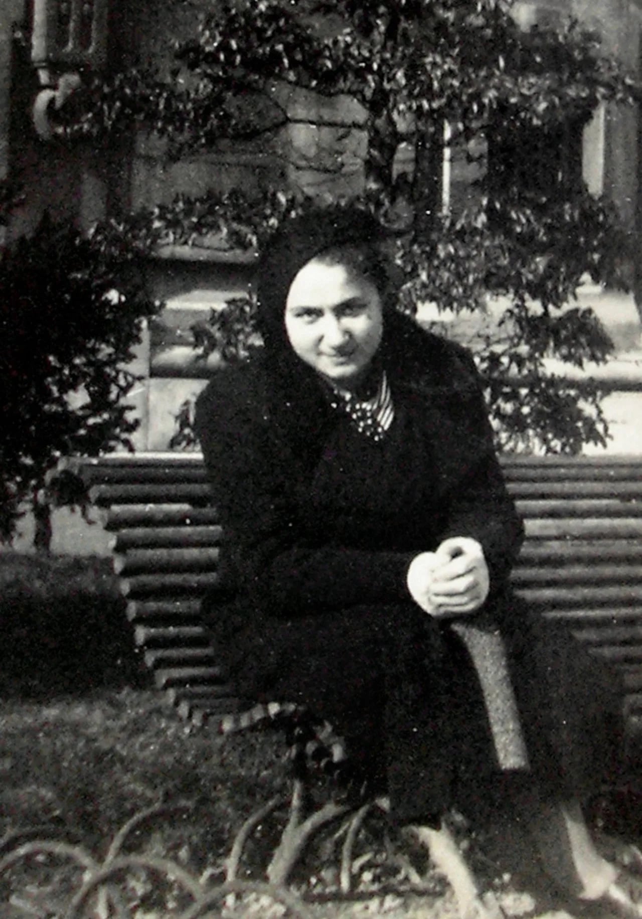 Porträt von Tova Berlinski (1915–2022) – Gedenkseite