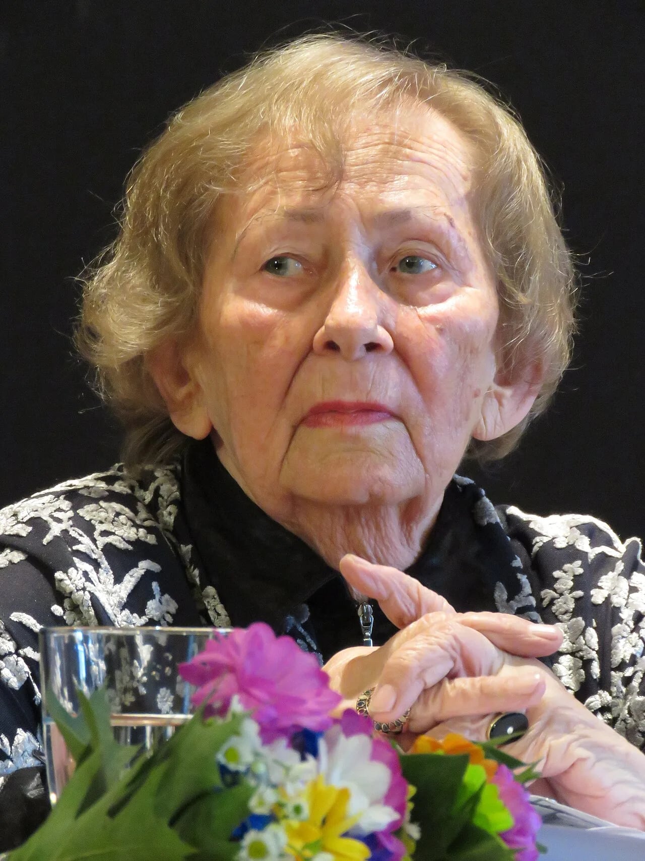 Porträt von Urszula Kozioł (1931–2025) – Gedenkseite