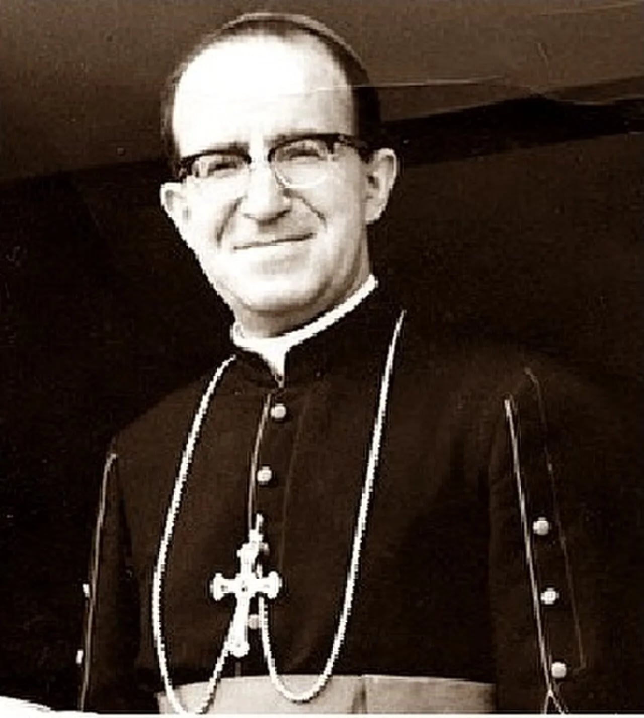 Portrait of Luis Mena Arroyo (1920–2009) – memorial page