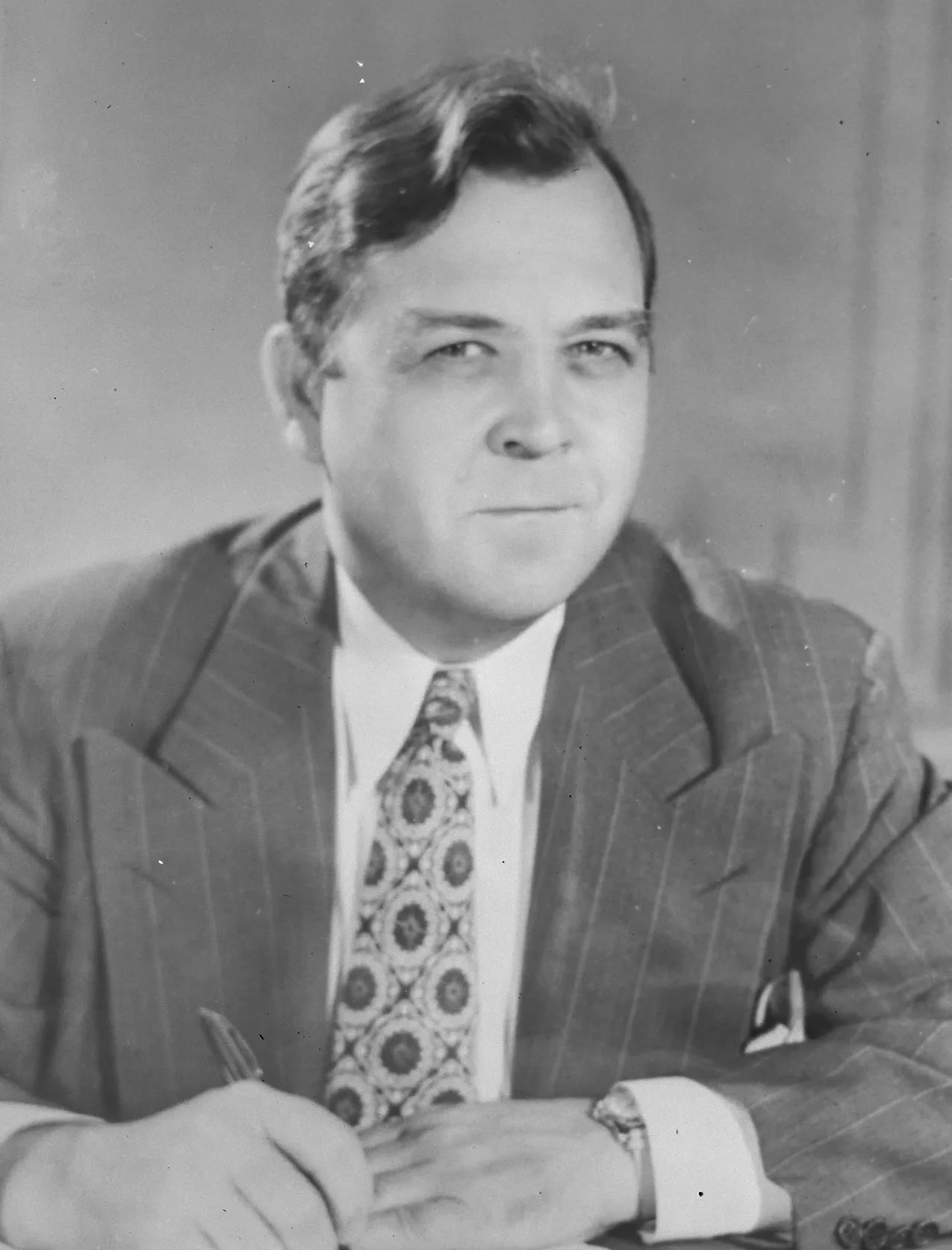 Portrait of Luther H. Evans (1902–1981) – memorial page