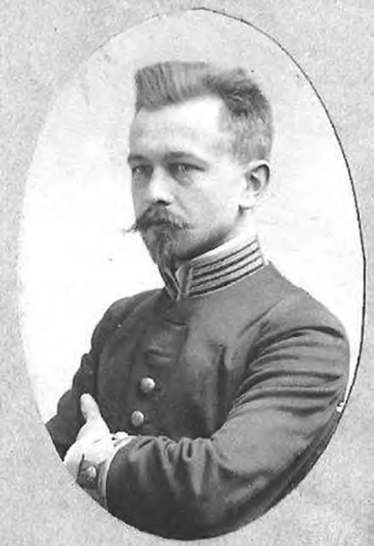 Portrait of Witold Łuniewski (1881–1943) – memorial page