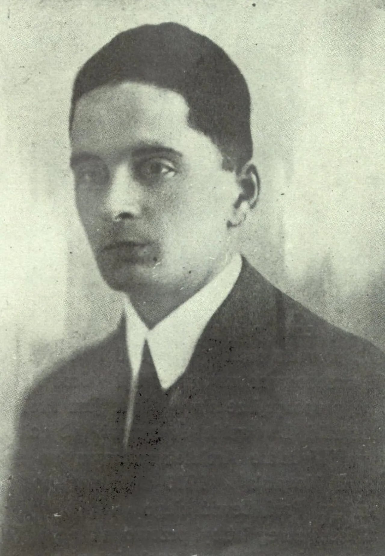 Portrait of Włodzimierz Burzyński (1900–1970) – memorial page