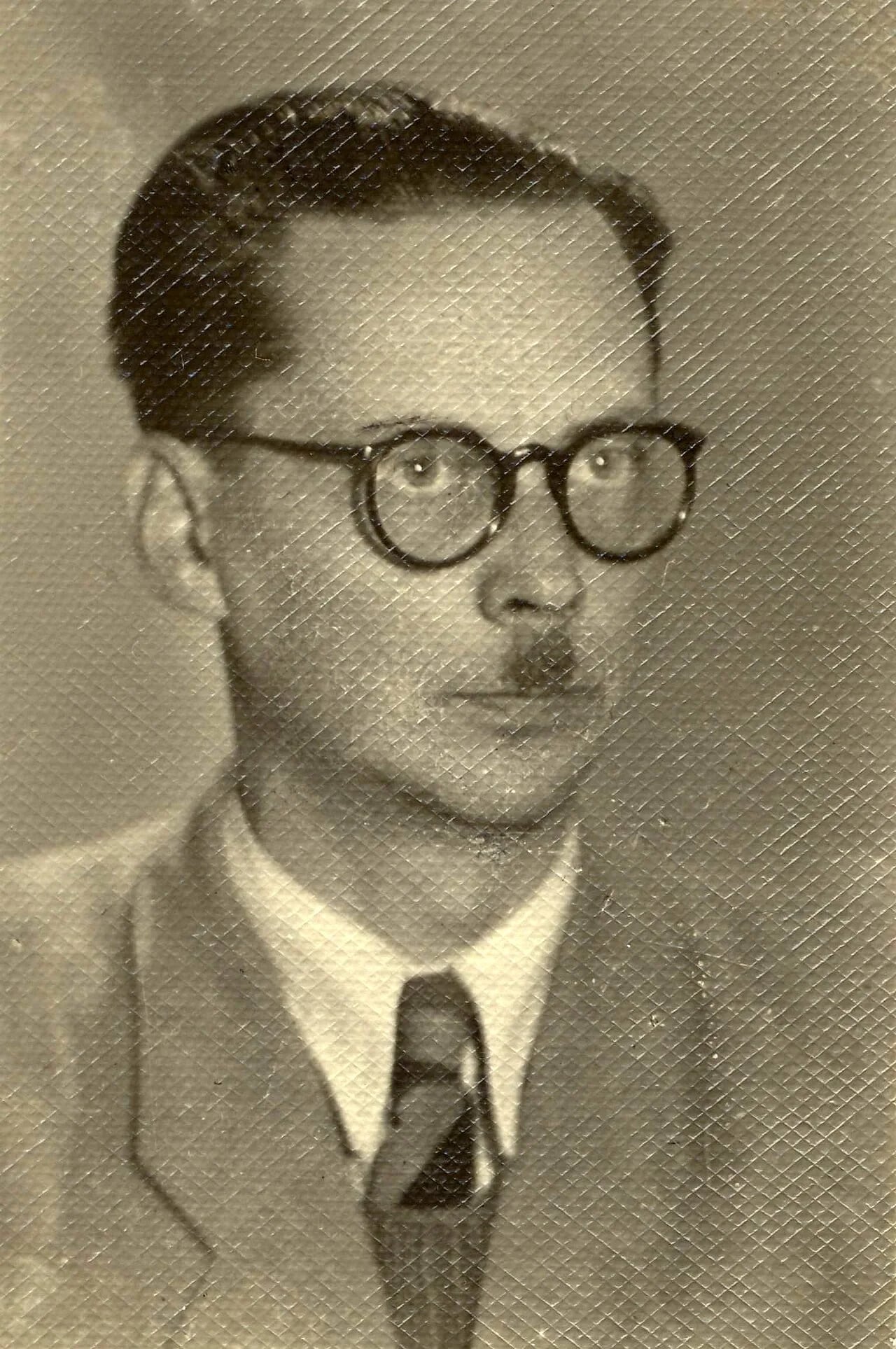 Portrait of Zygmunt Wierzyński (1909–1988) – memorial page