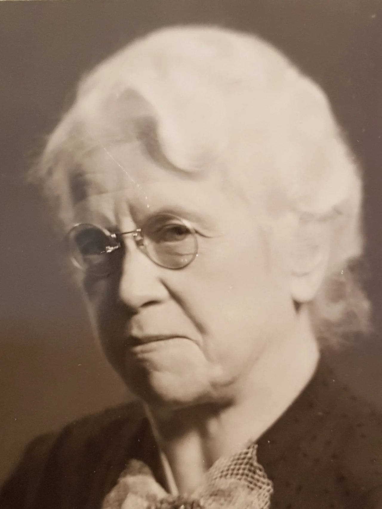 Porträt von Anuše Mittenhubrová (1875–1953) – Gedenkseite