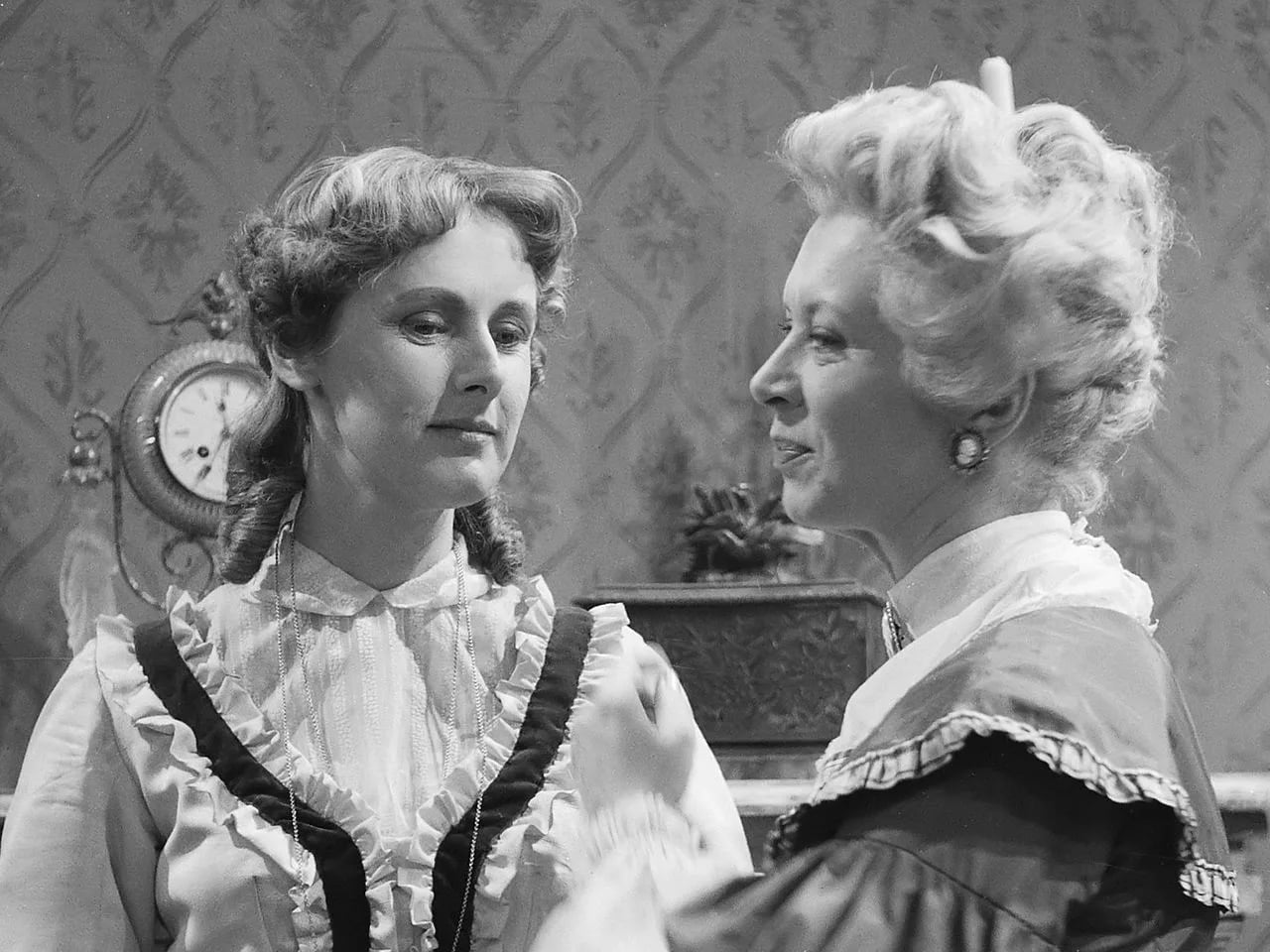 Porträt von Manon Alving (1923–2010) – Gedenkseite