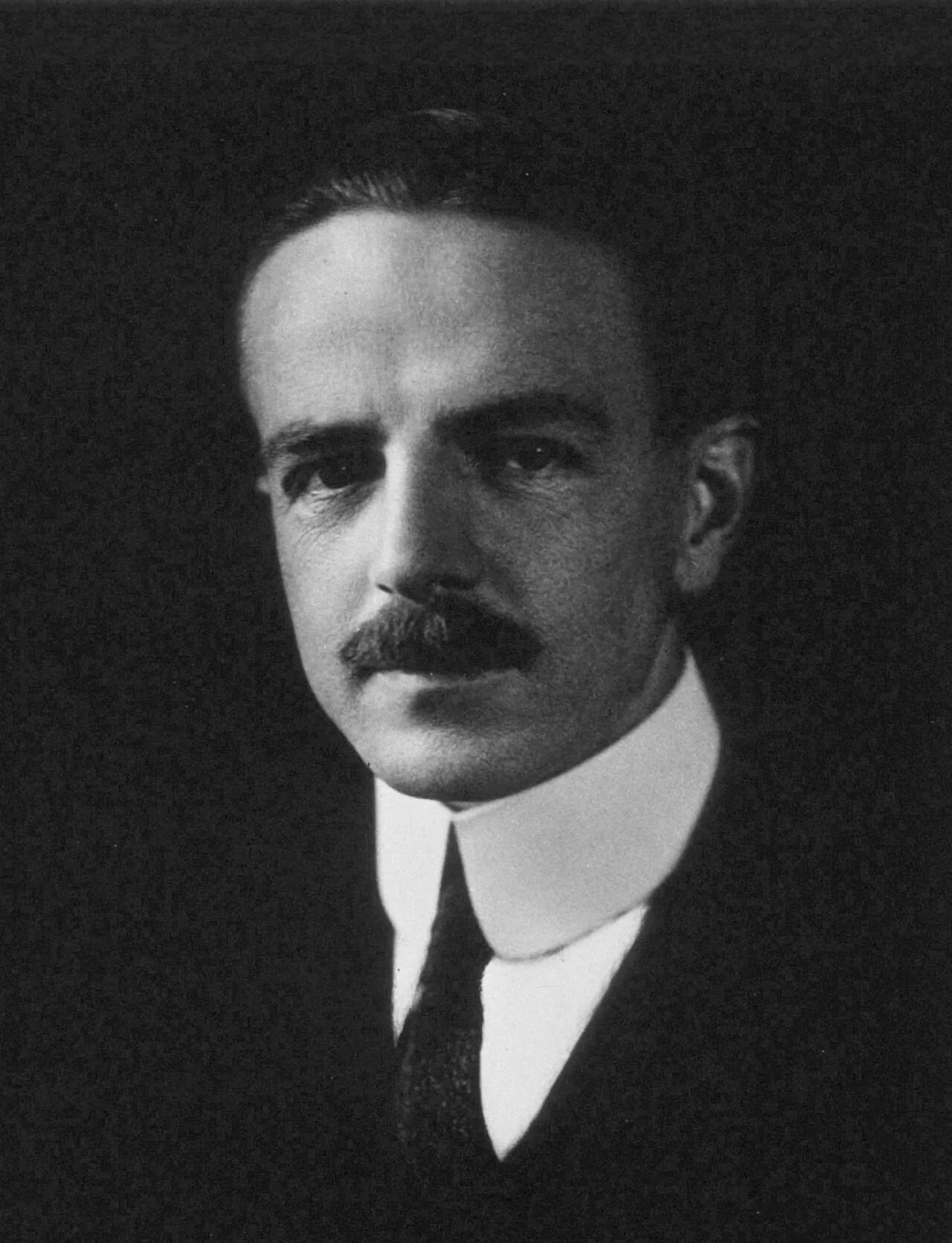 Portrait of Adelbert, Jr. Ames (1880–1955) – memorial page