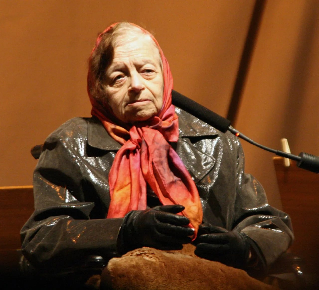 Portrait of Erika Weinzierl (1925–2014) – memorial page