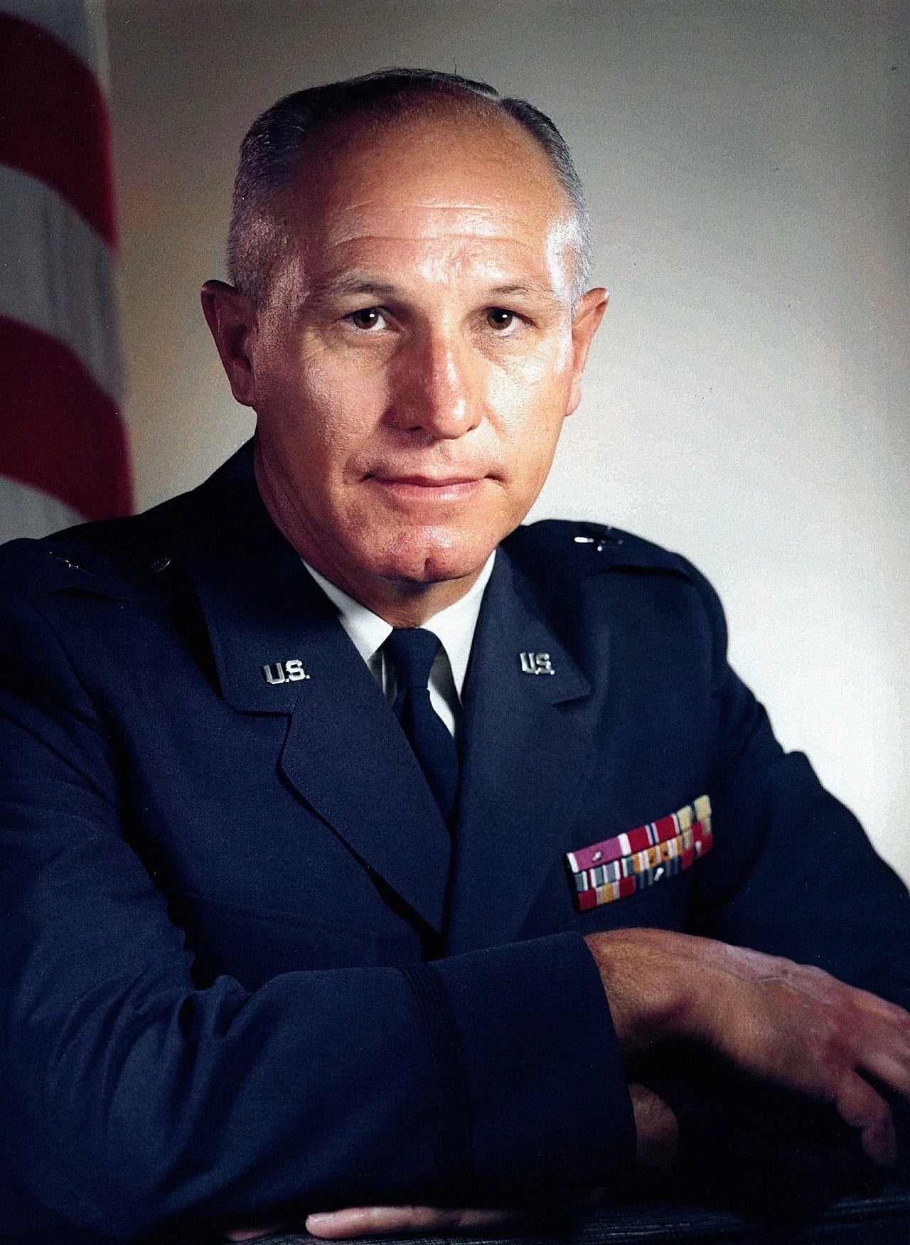 Portrait of William G. King Jr. (1918–2009) – memorial page