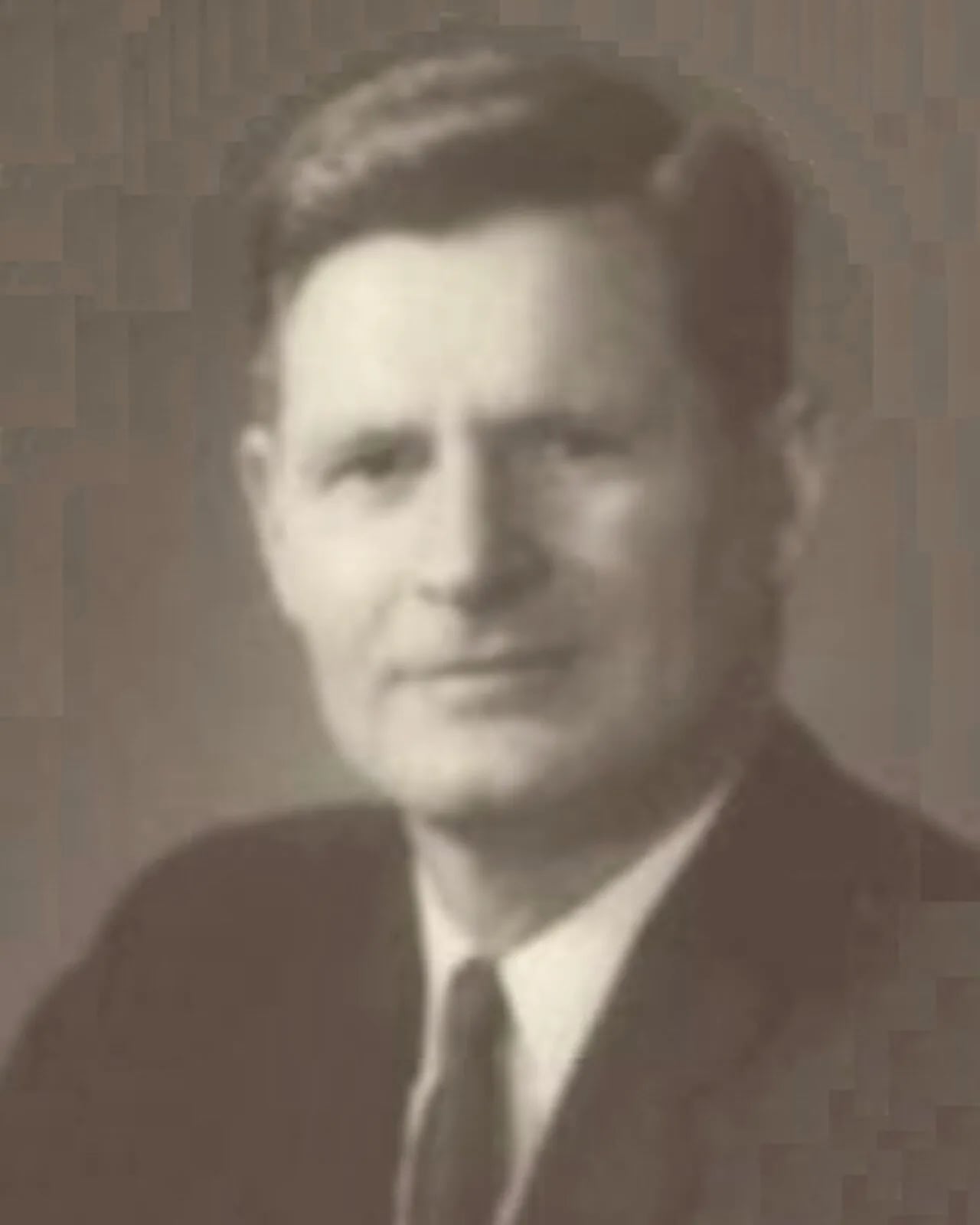 Portrait of George F. Barnes (1919–2004) – memorial page