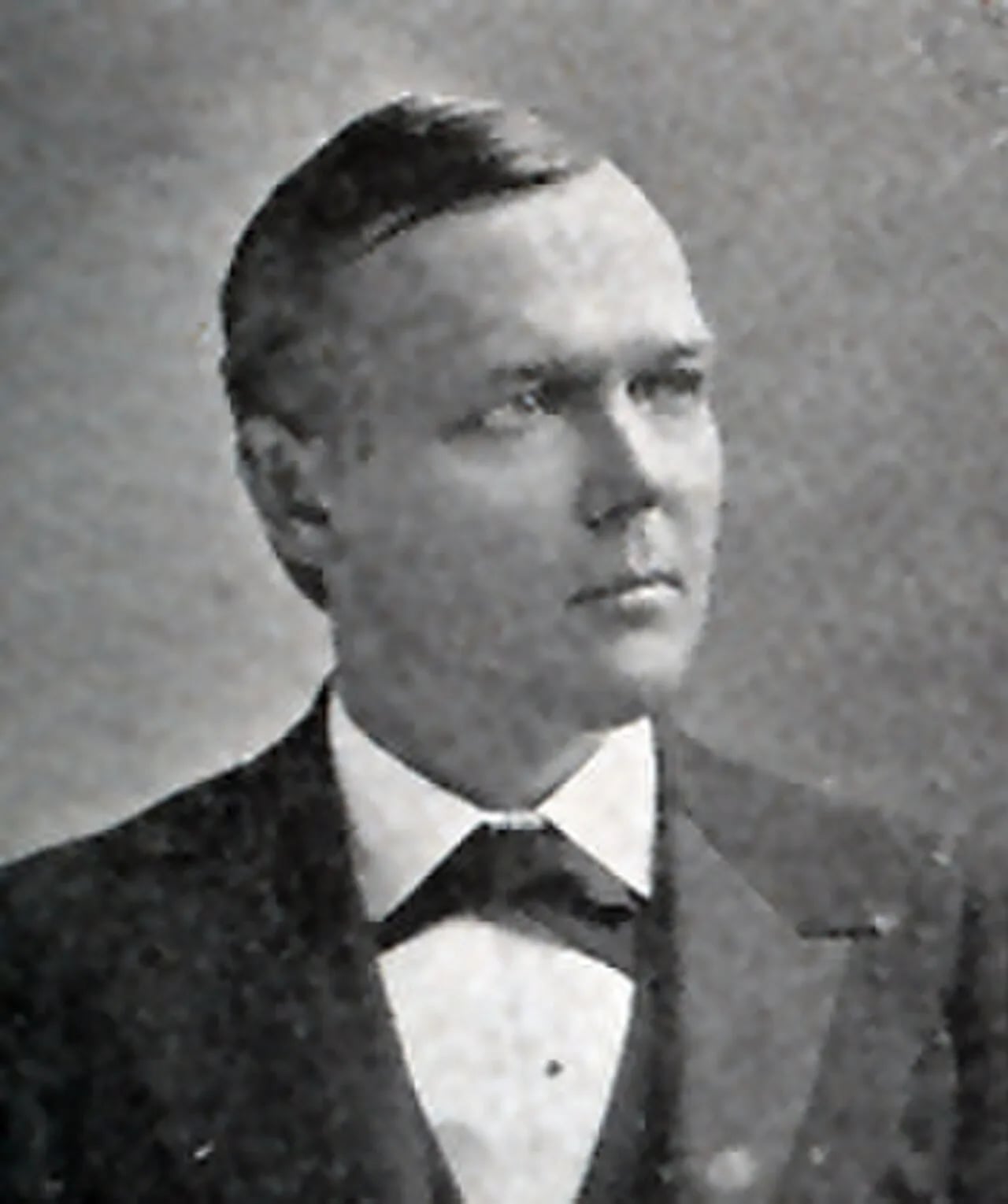 Porträt von Frederick Augustus Woodard (1854–1915) – Gedenkseite