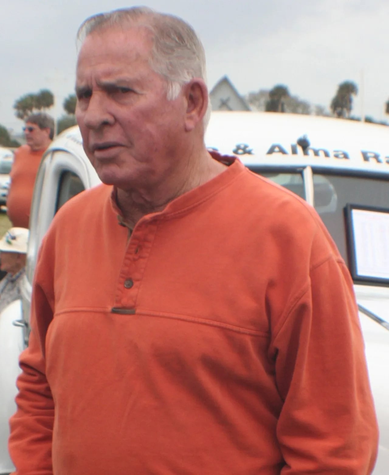 Porträt von David Pearson (1934–2018) – Gedenkseite