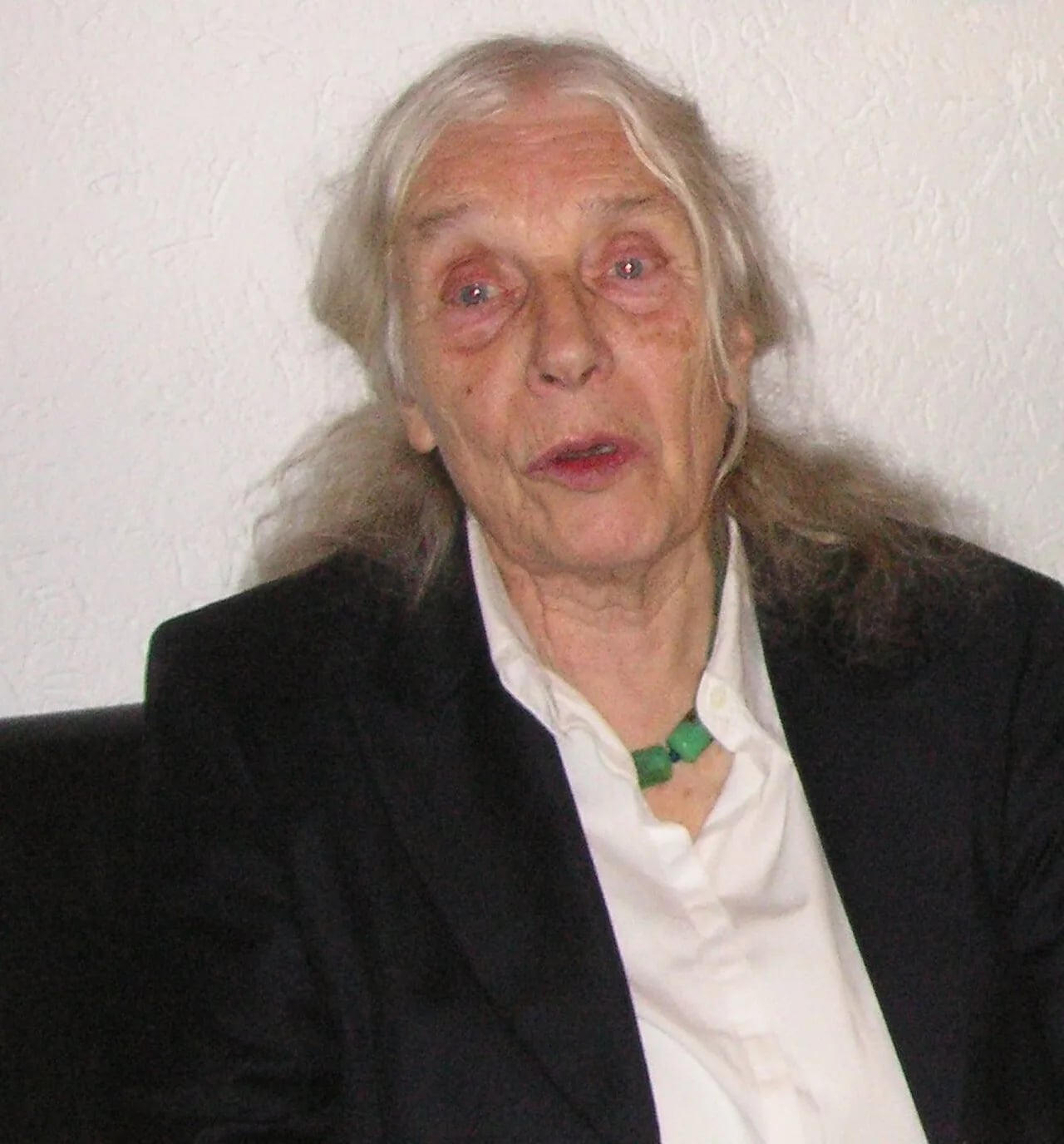 Portrait of Erika Haindl (1931–2019) – memorial page