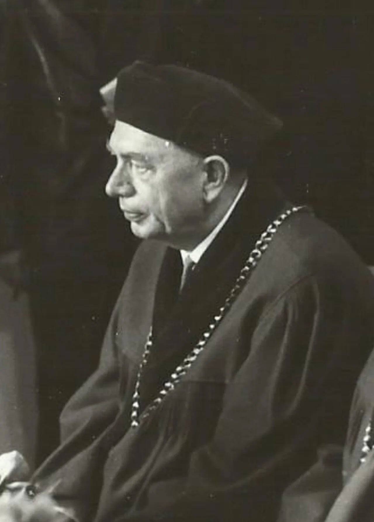 Portrait of Josef Houštěk (1913–1994) – memorial page