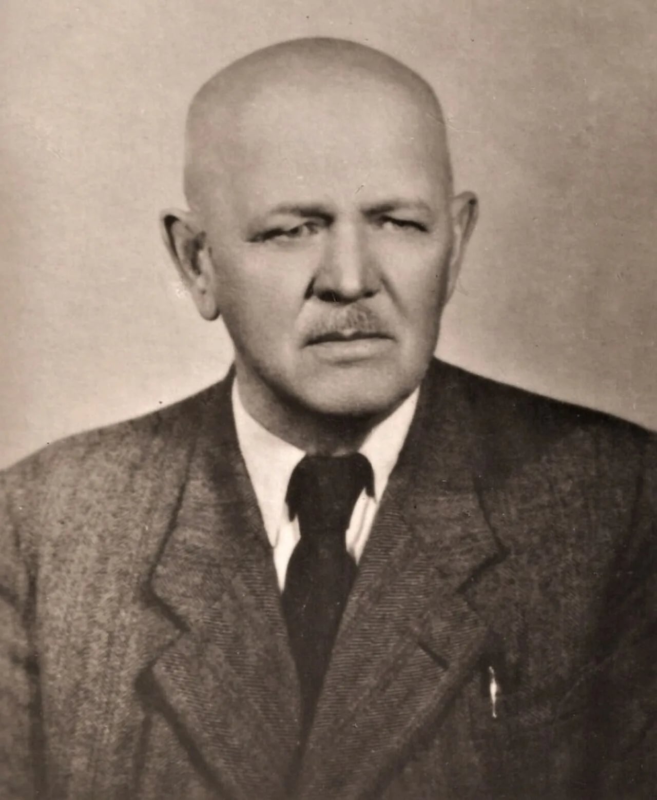 Porträt von Čeněk Klásek (1879–1965) – Gedenkseite