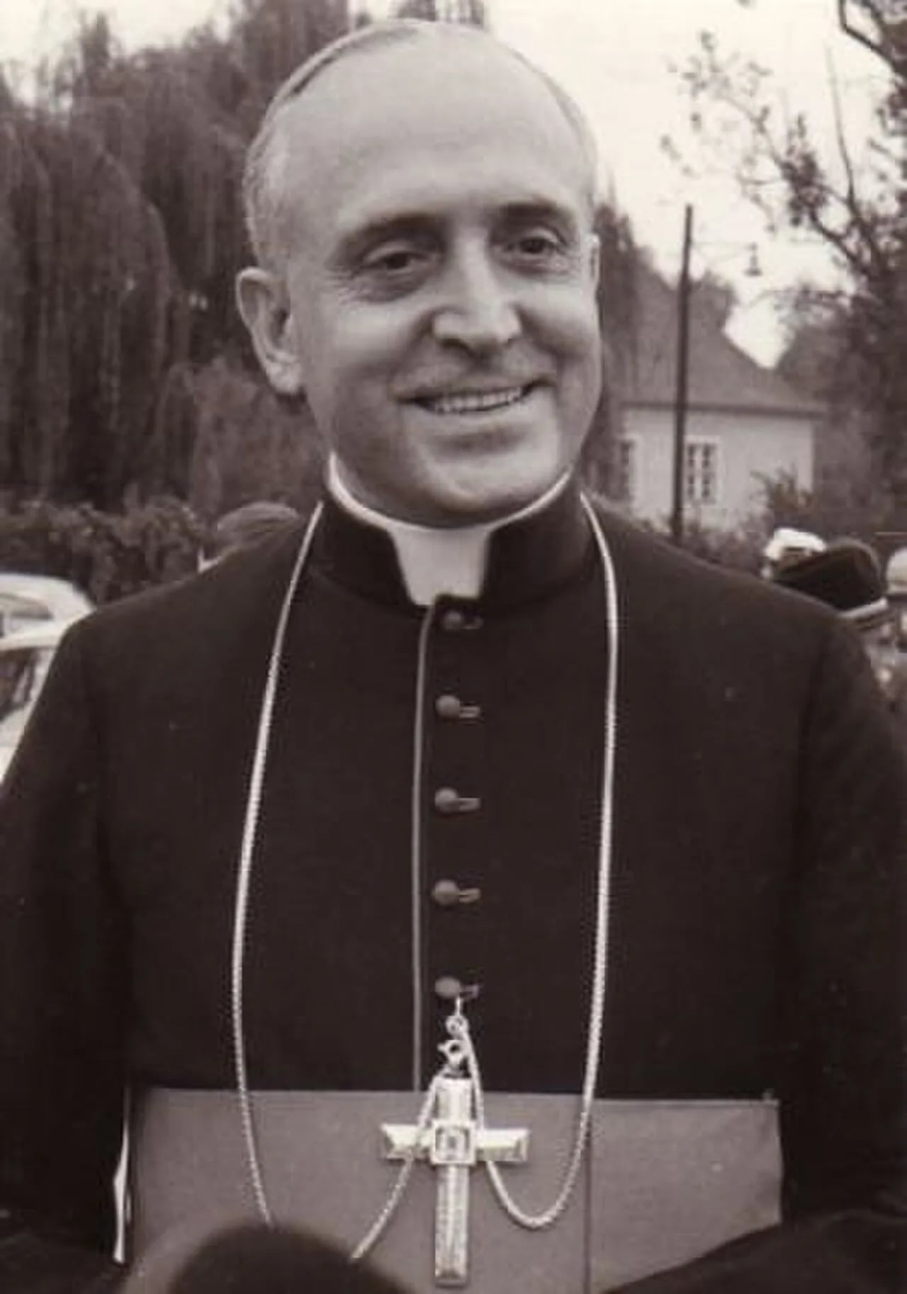 Portrait of Girolamo Prigione (1921–2016) – memorial page