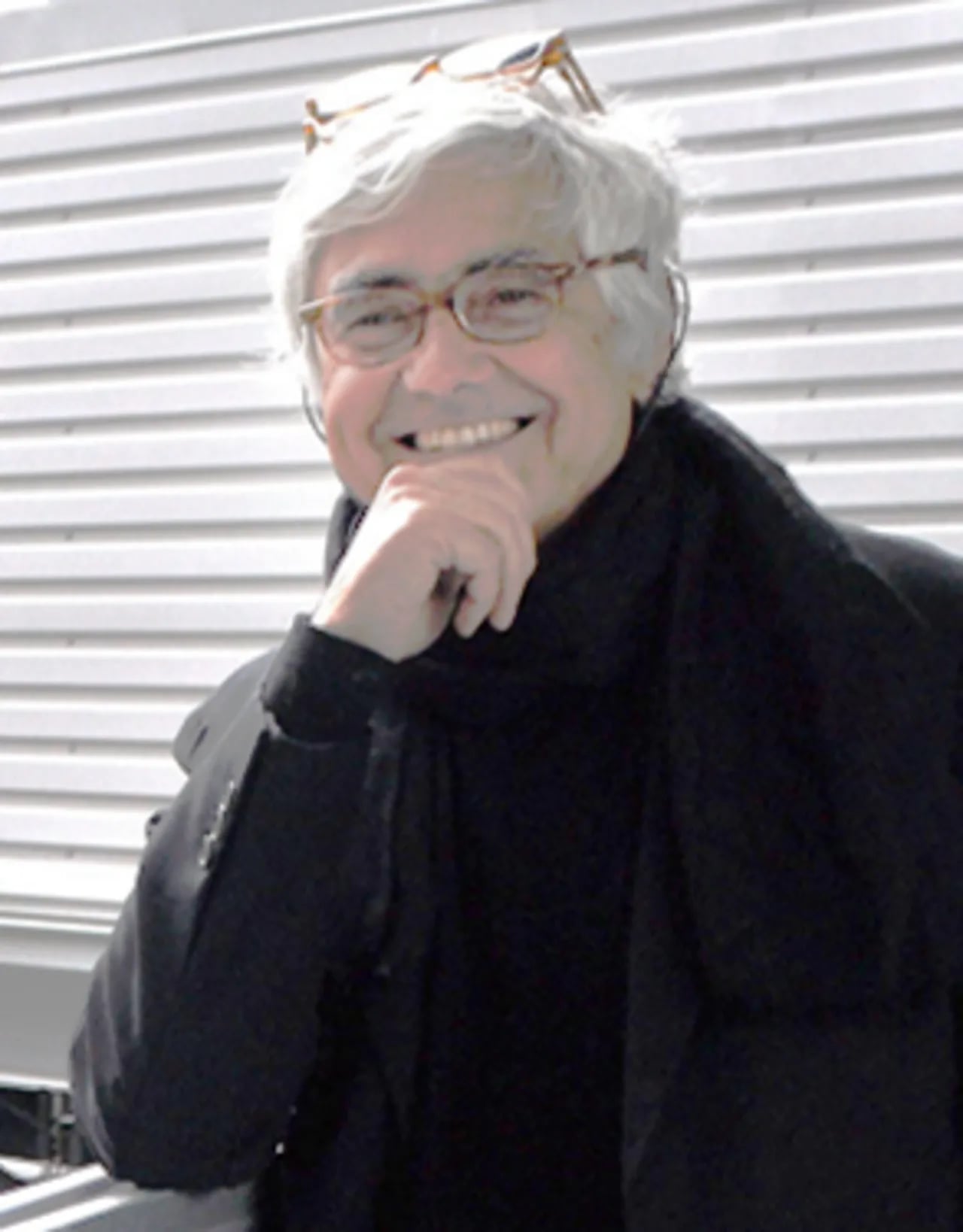 Portrait of Rafael Viñoly (1944–2023) – memorial page