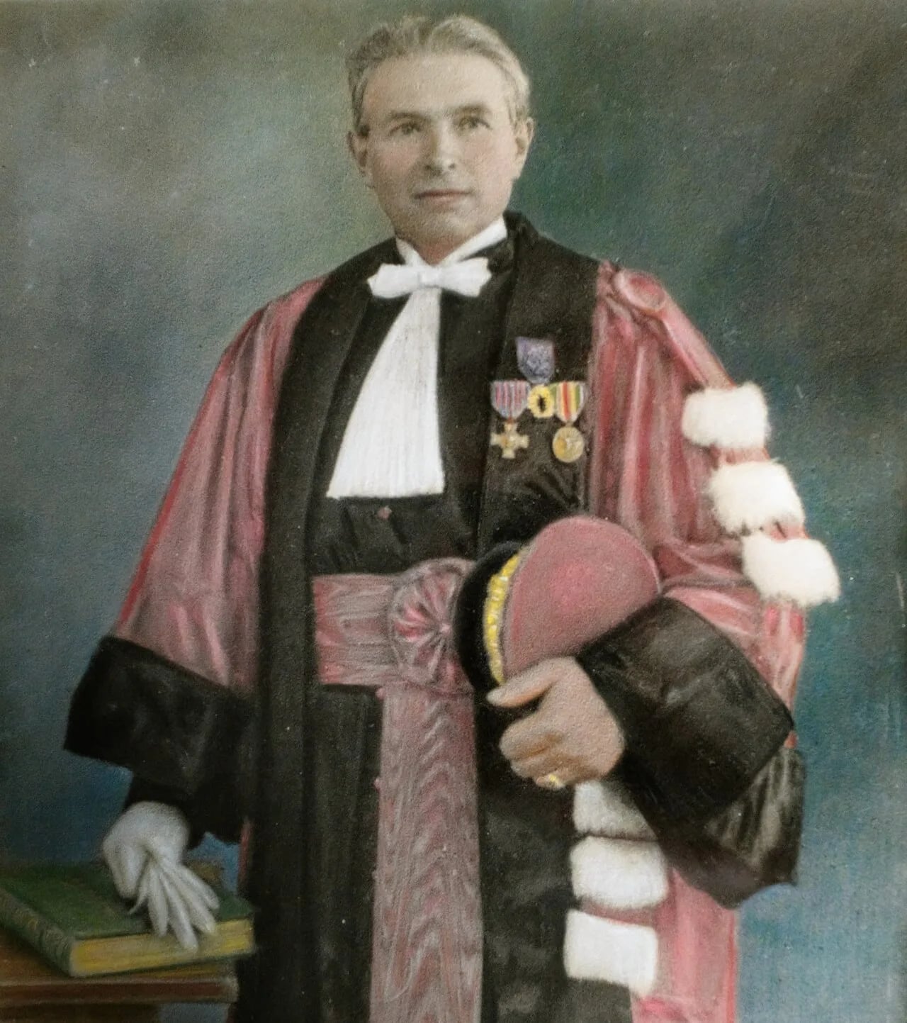 Porträt von Henry Robert Nicollon des Abbayes (1898–1974) – Gedenkseite