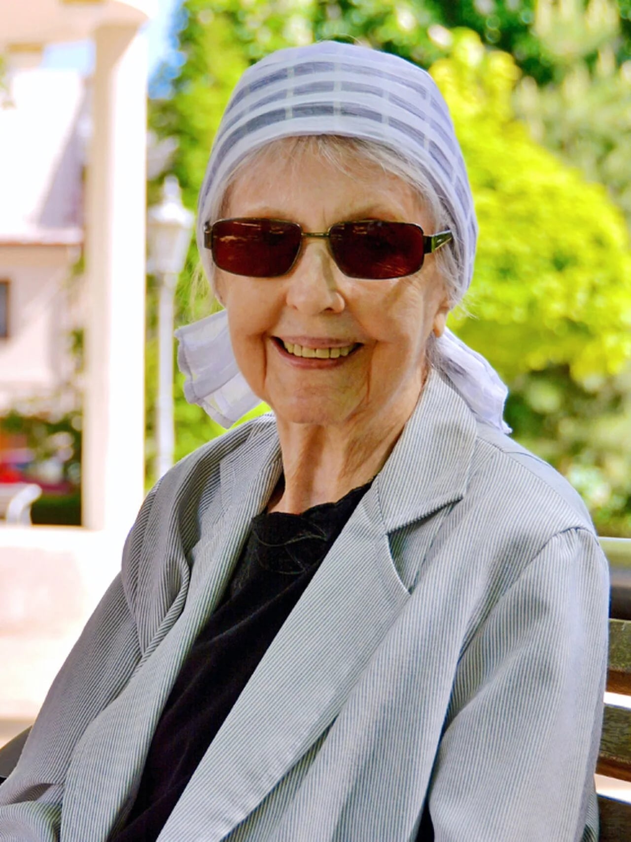 Porträt von Eva Bešťáková (1932–2021) – Gedenkseite