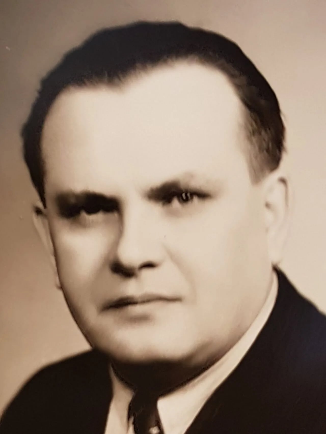 Porträt von Josef Koudelák (1906–1960) – Gedenkseite