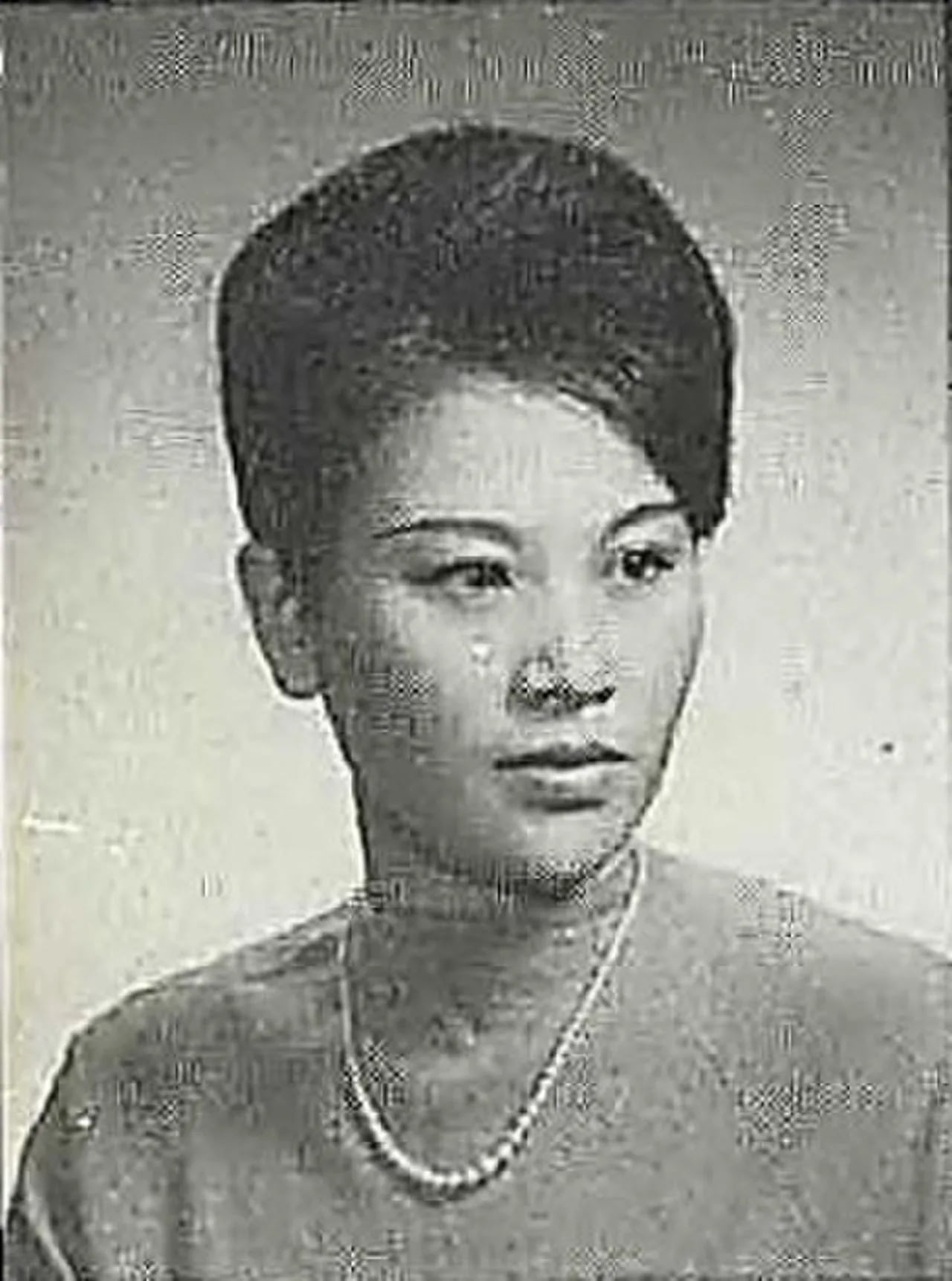 Portrait of Suzine Har Nicolescu (1931–2013) – memorial page