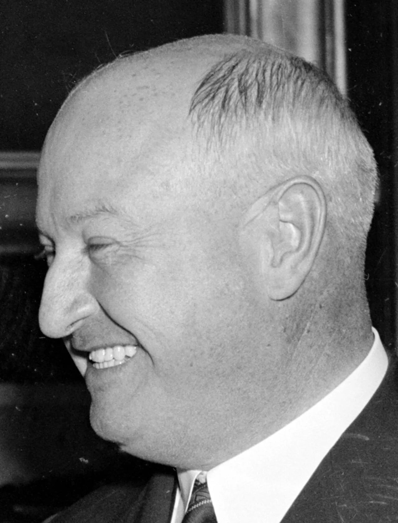 Porträt von James Farley (1888–1976) – Gedenkseite