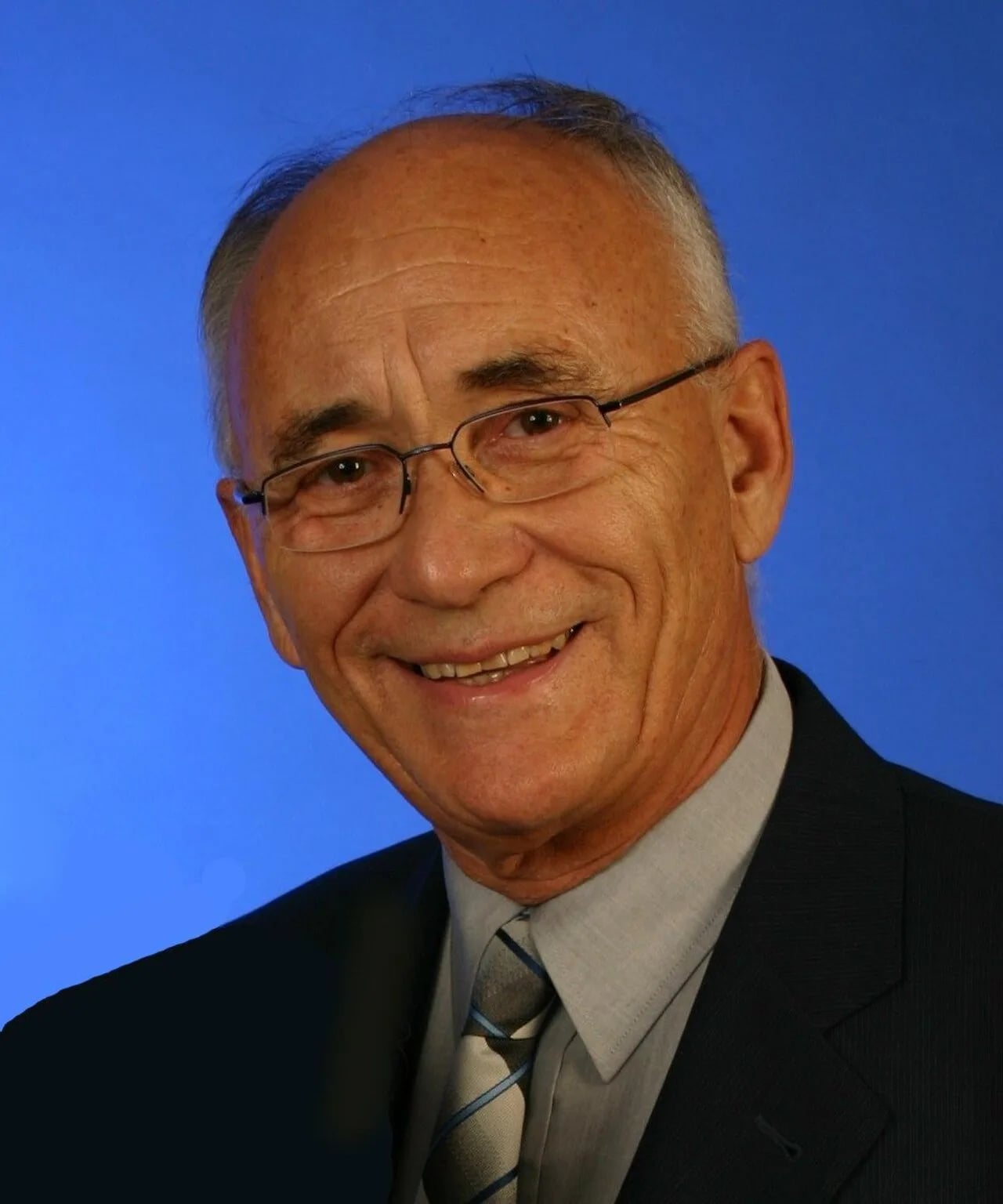 Porträt von Manfred Paul (1938–2020) – Gedenkseite