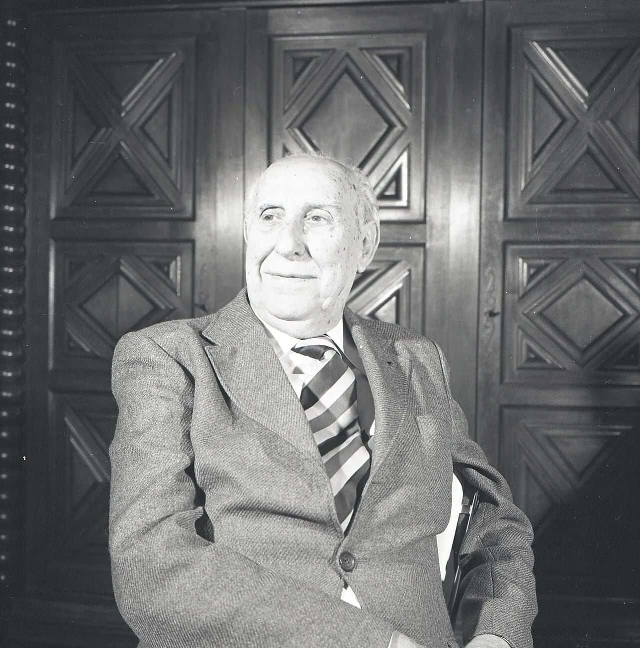 Porträt von Jean Zuccarelli (1901–1991) – Gedenkseite