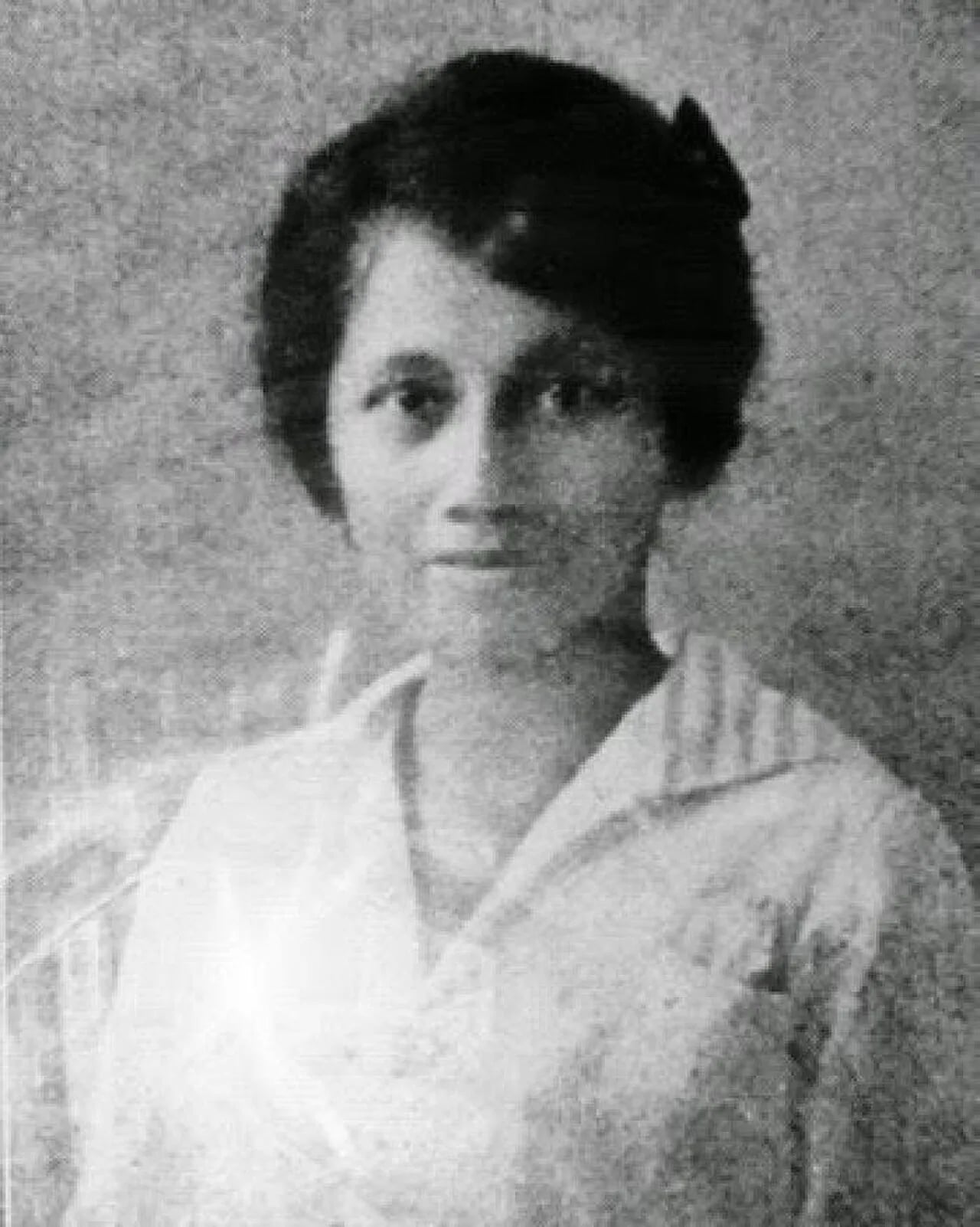 Portrait of Marie Thomas (1896–1966) – memorial page