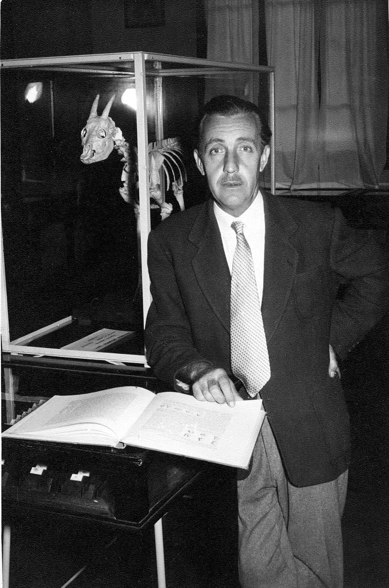 Porträt von Miquel Crusafont (1910–1983) – Gedenkseite