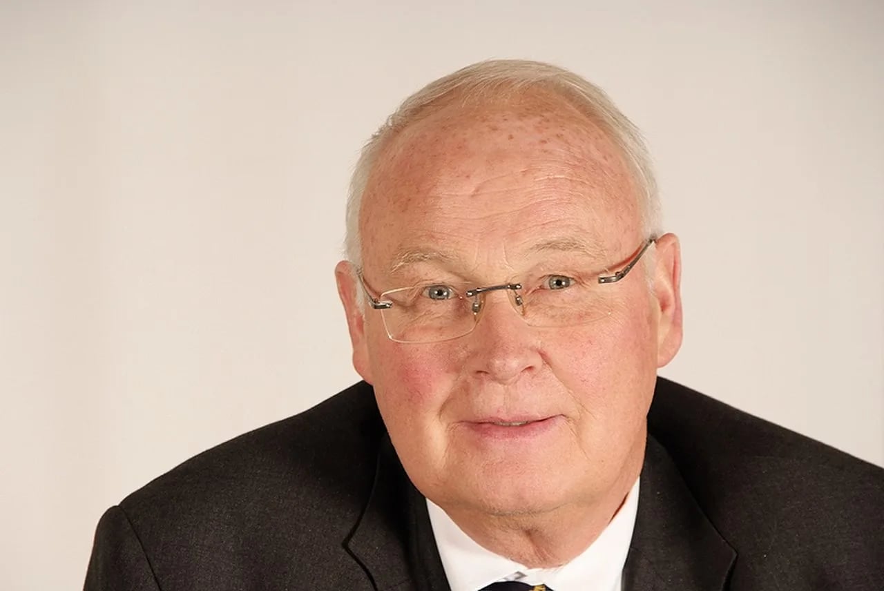 Porträt von Hans-Heinrich Sander (1945–2017) – Gedenkseite
