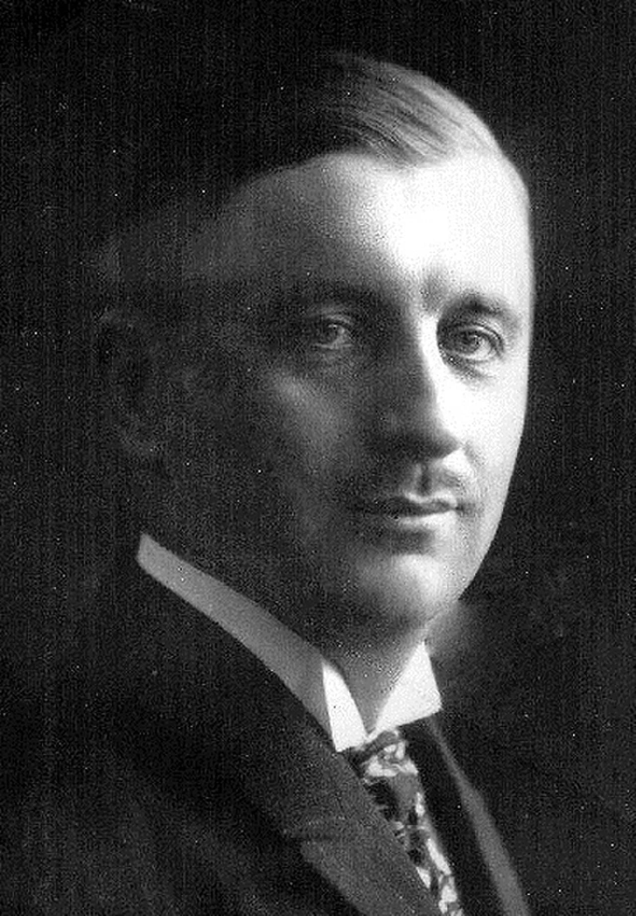 Portrait of Ferenc Münnich (1886–1967) – memorial page