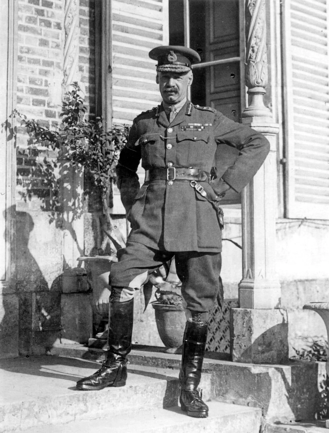 Porträt von Henry Rawlinson, 1. Baron Rawlinson (1864–1925) – Gedenkseite