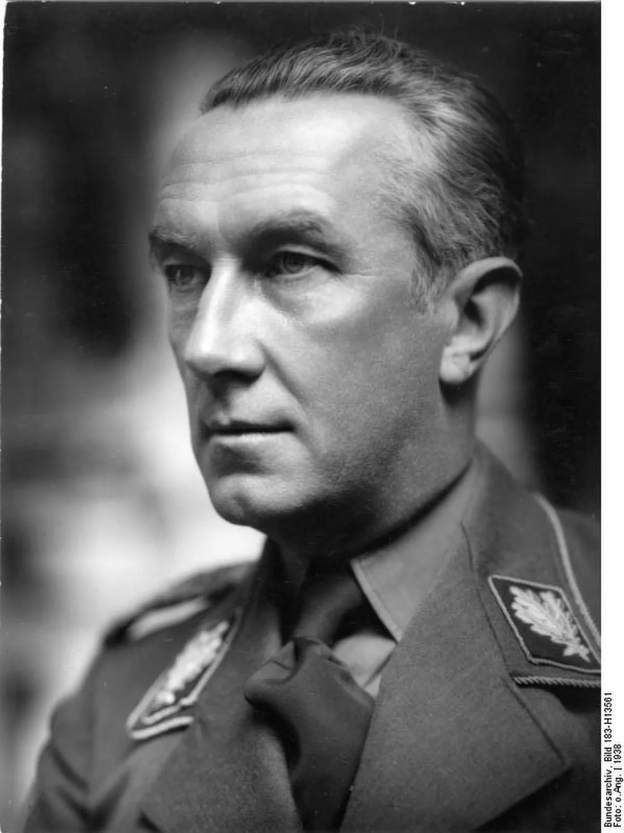 Porträt von Julius Lippert (1895–1956) – Gedenkseite