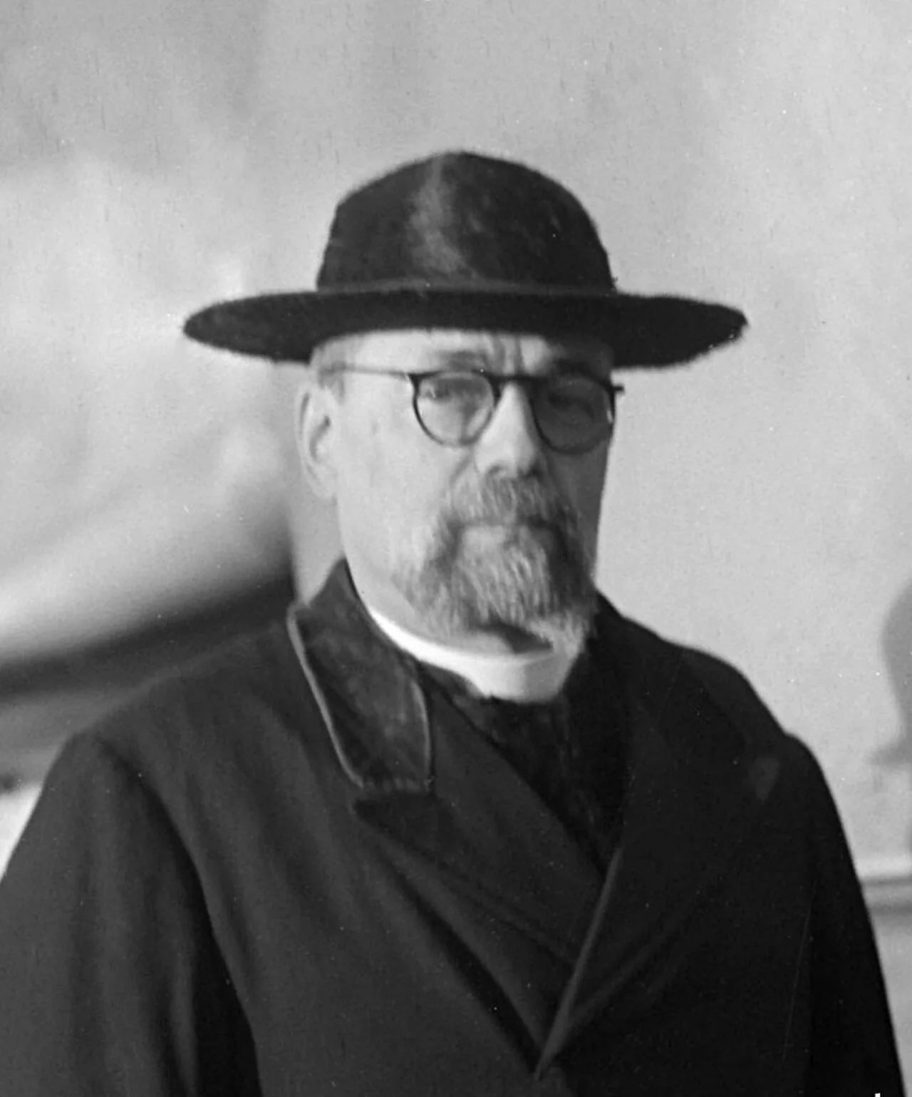 Portrait of José da Costa Nunes (1880–1976) – memorial page