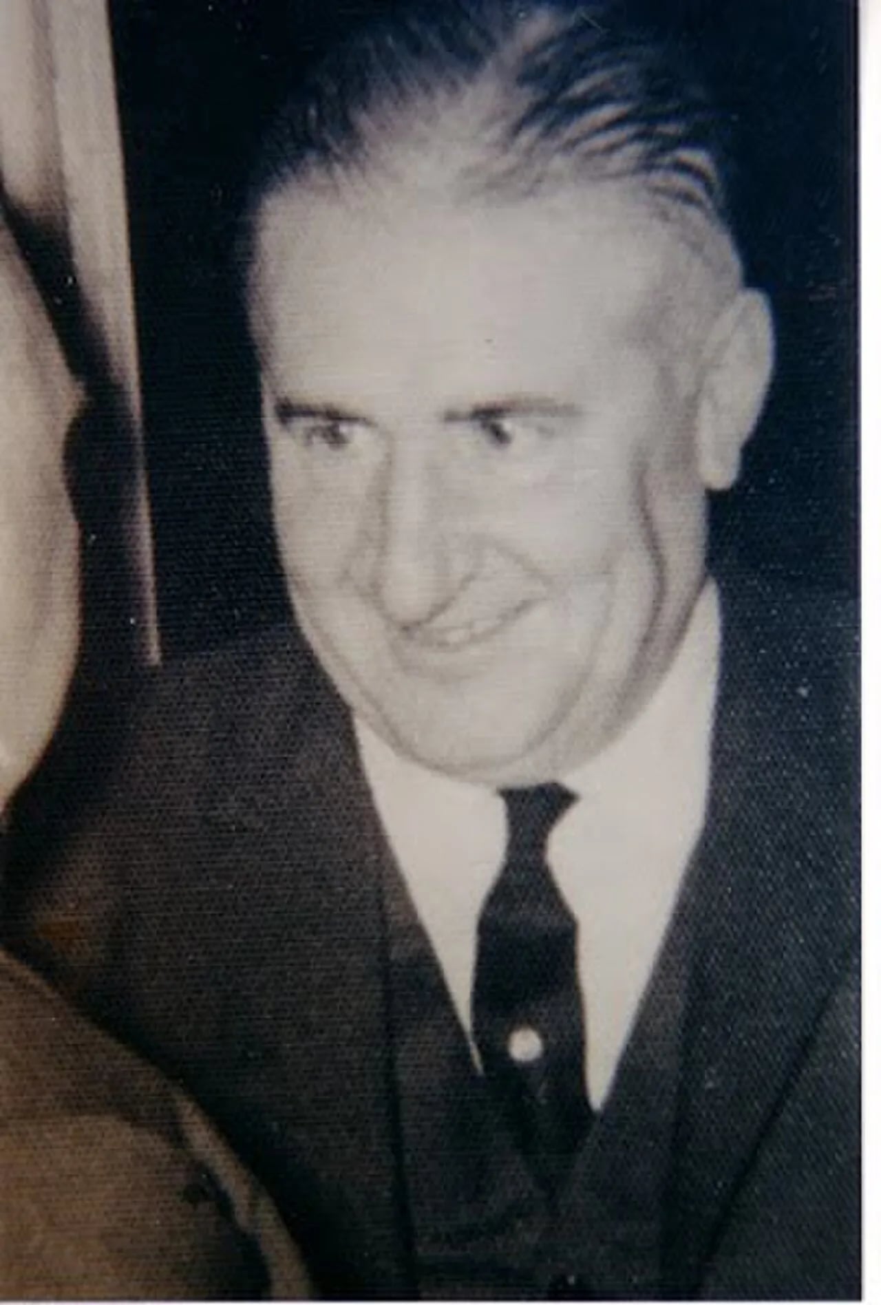 Porträt von Carlos Raúl Contín (1915–1991) – Gedenkseite